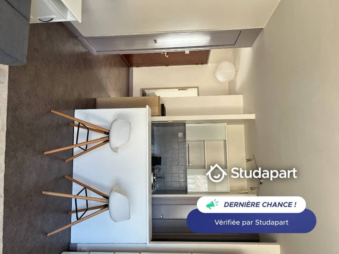 Apartment for rent on Rue la Pérouse, Nantes – pohled 4
