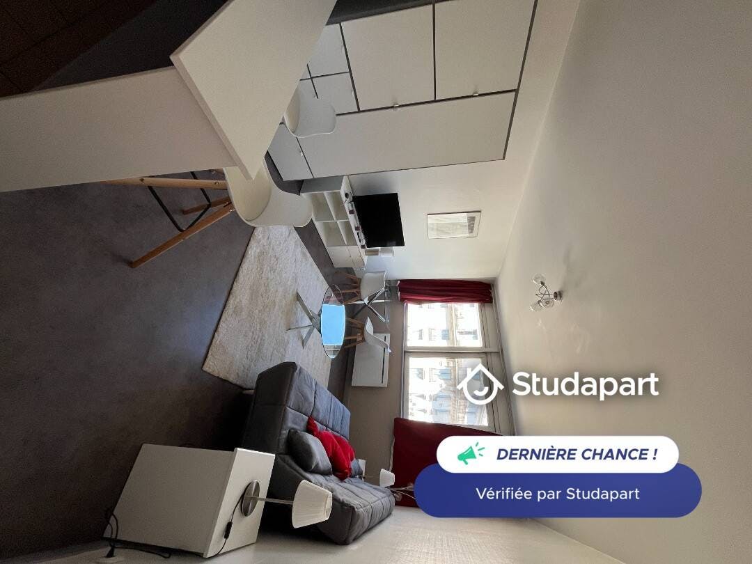 Apartment for rent on Rue la Pérouse, Nantes – pohled 3