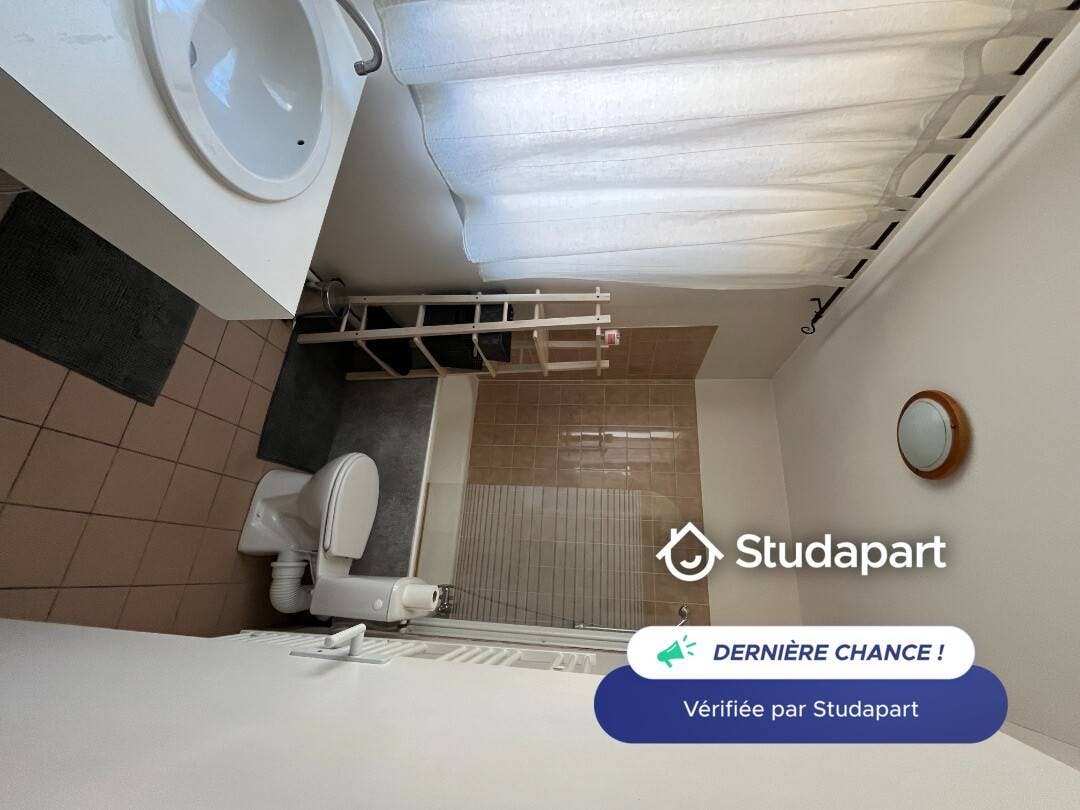 Apartment for rent on Rue la Pérouse, Nantes – pohled 5