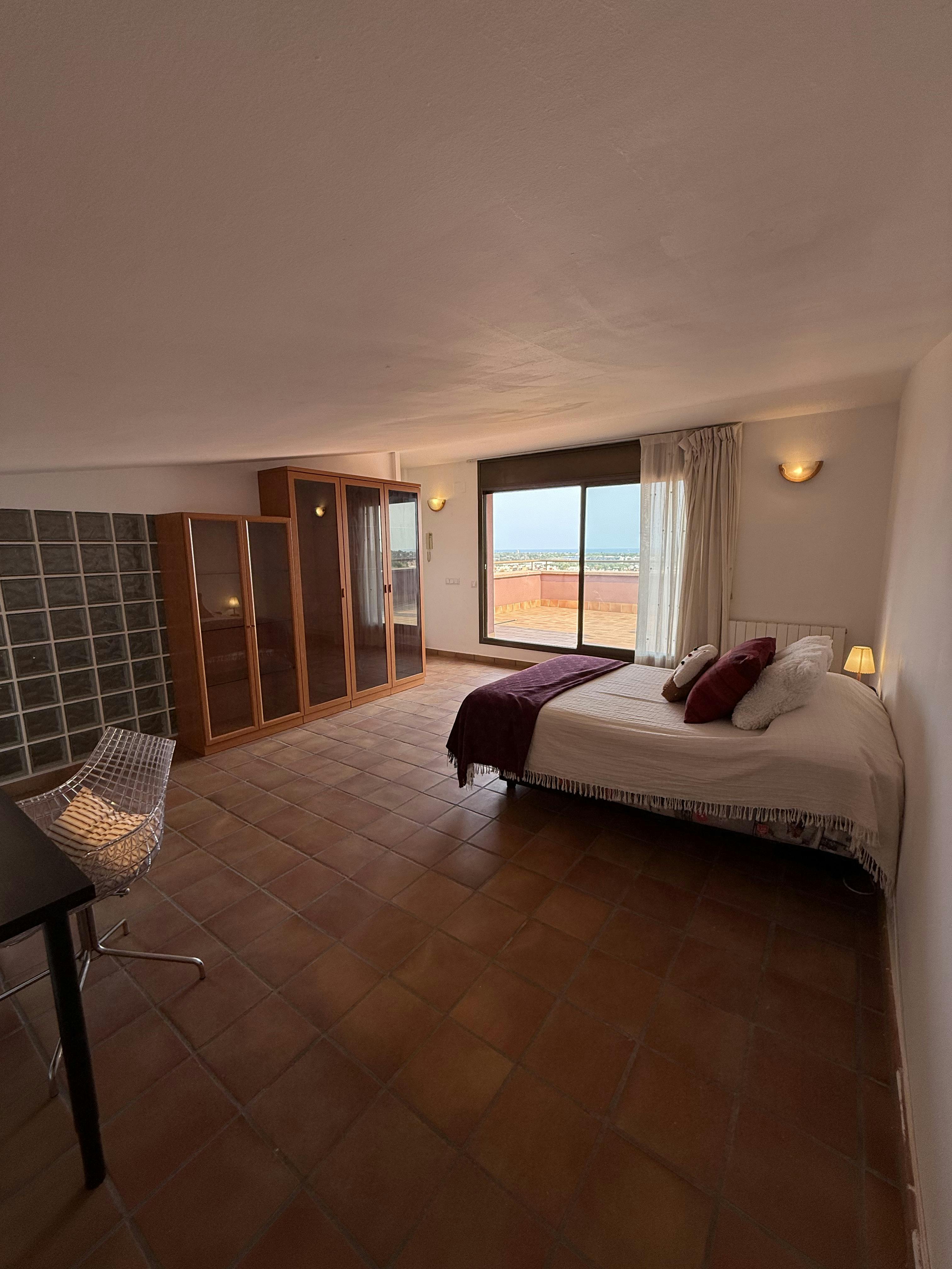 Chambre privée à louer pour 900 €/mois à Castelldefels, Carrer Montseny