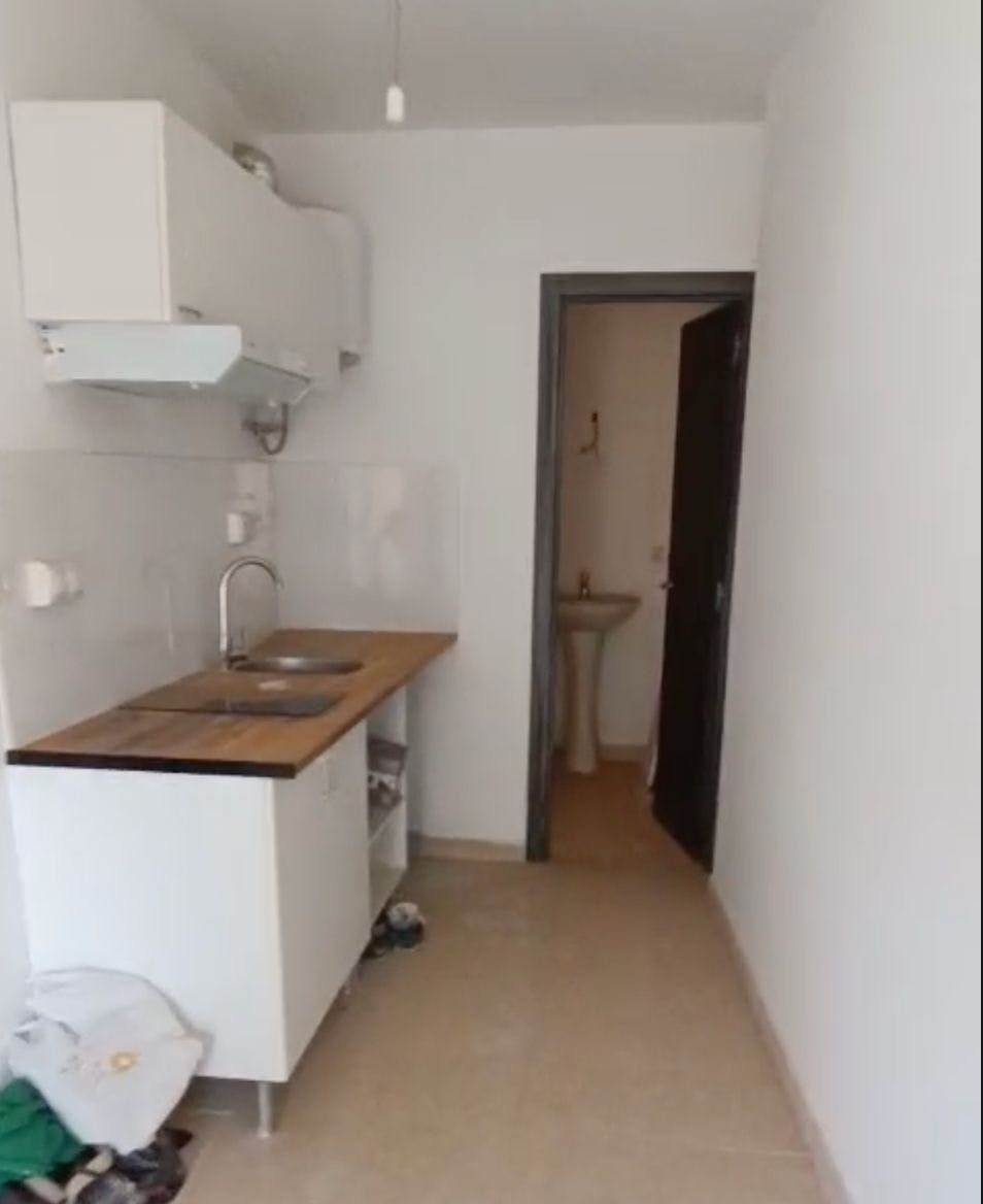 Apartment Alfafar, 1 bed, 13m² — photo 3