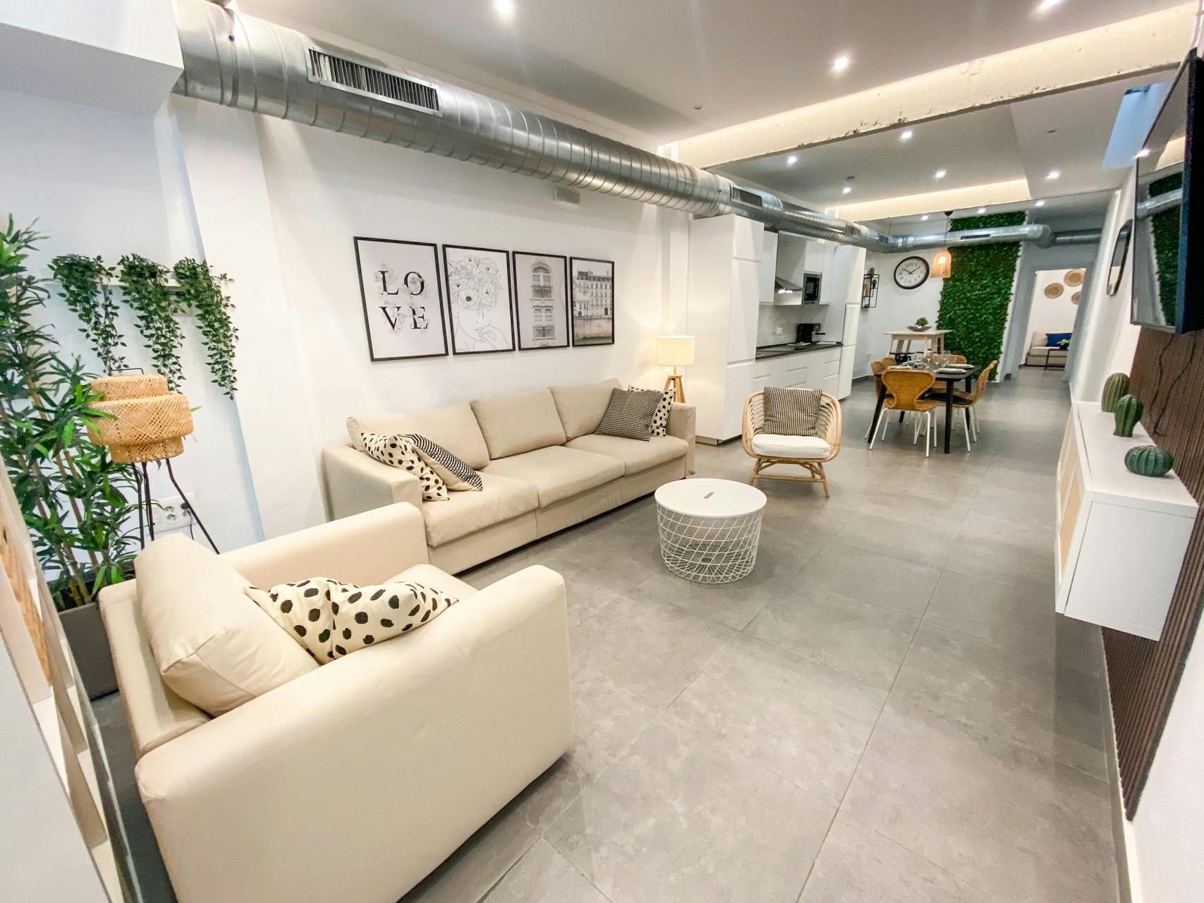 Private room for rent for €700 per month in Sevilla, Calle Pelay Correa