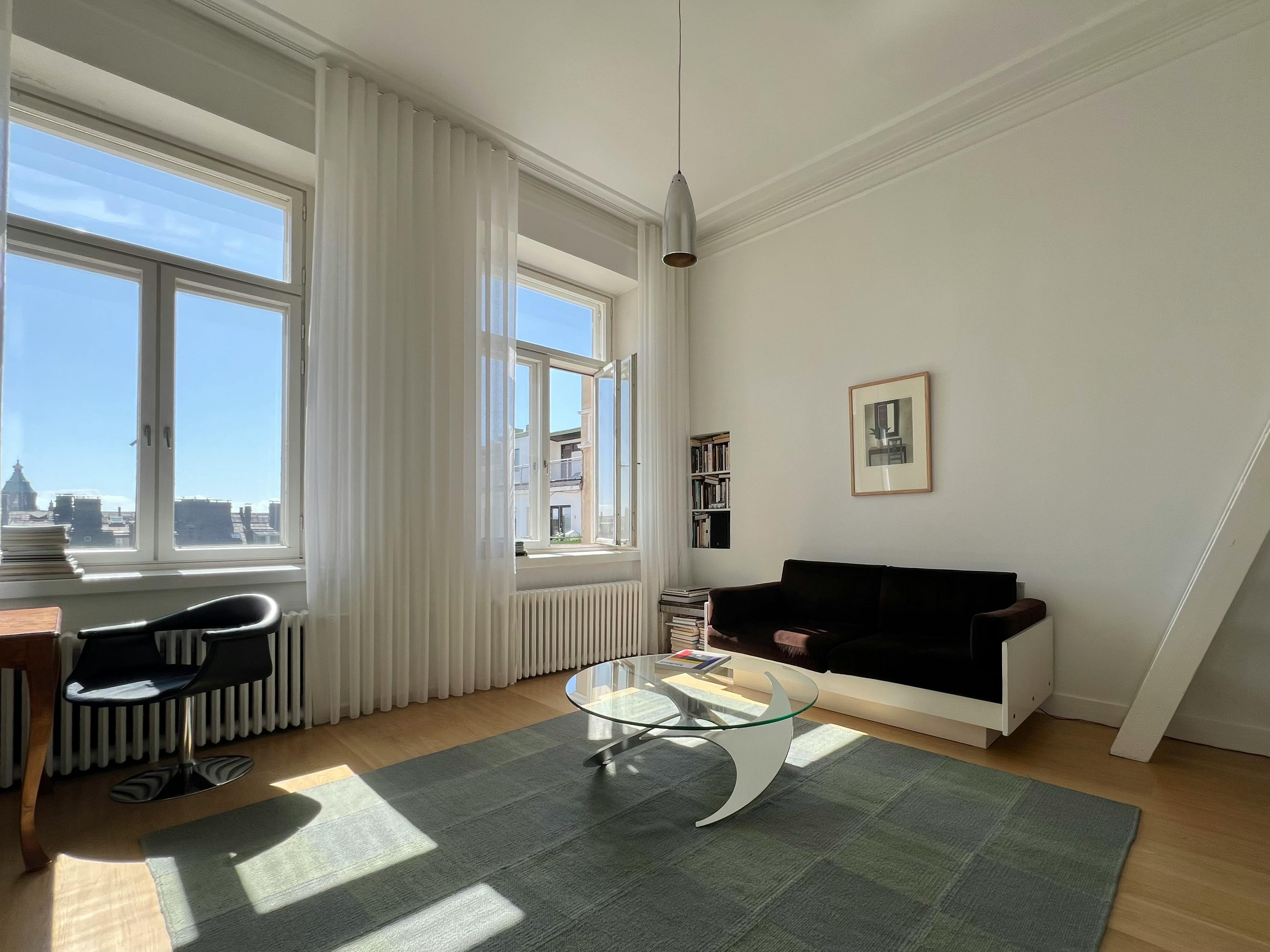 Studio for rent for €1,250 per month in Helsinki, Meritullinkatu