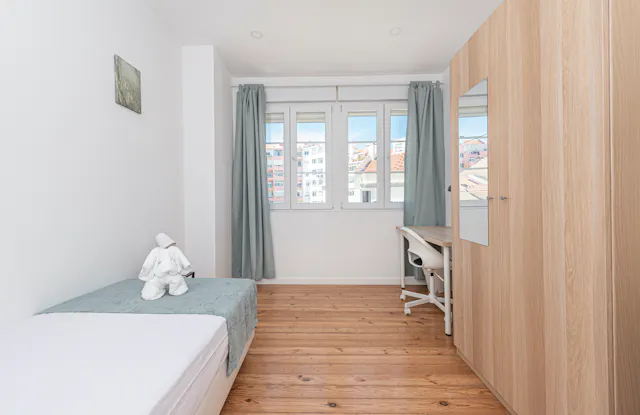 Private room in Rua Filinto Elísio, Lisbon (1652476) room image 1