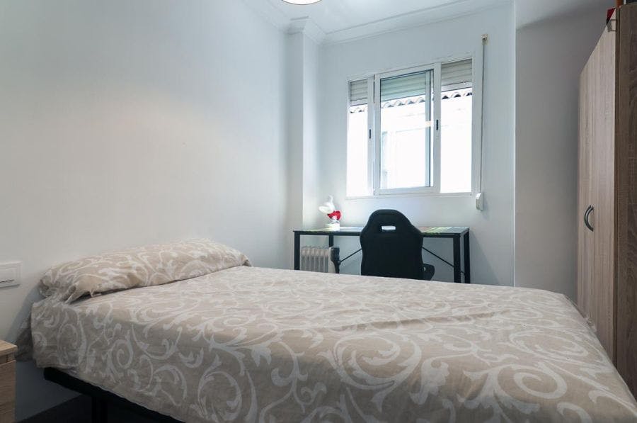 Carrer de la Reina, Valencia preview