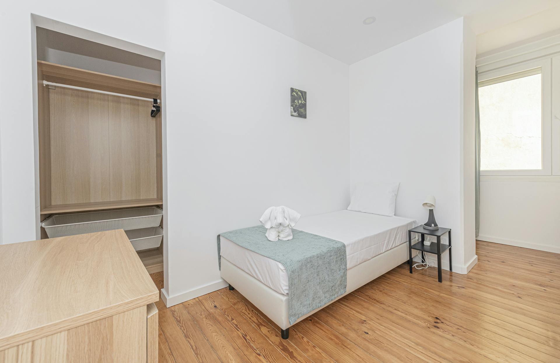 Private room for rent for €546 per month in Lisbon, Rua Filinto Elísio