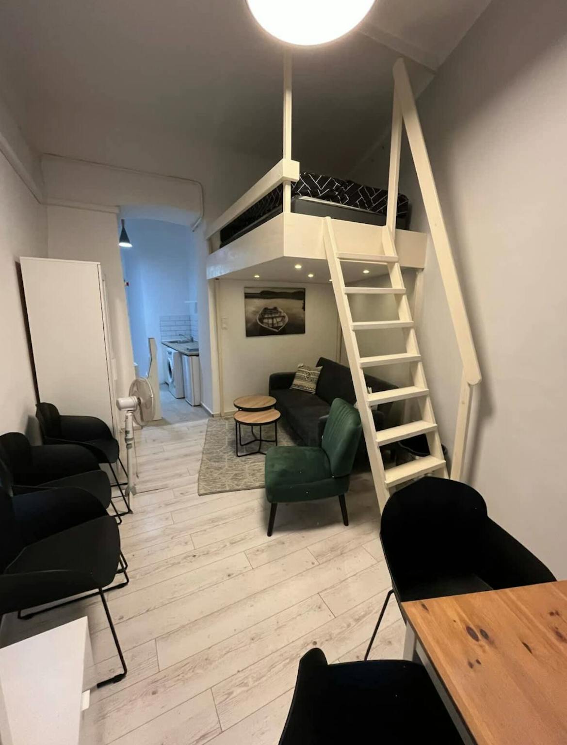 Dob utca, Budapest preview