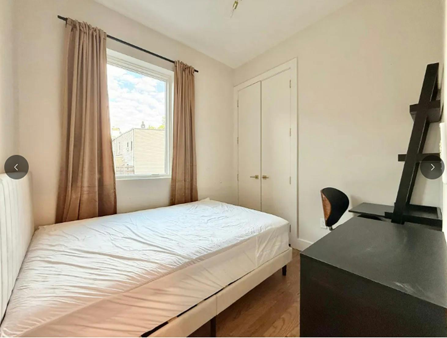 Kent Avenue, Kings County,  preview