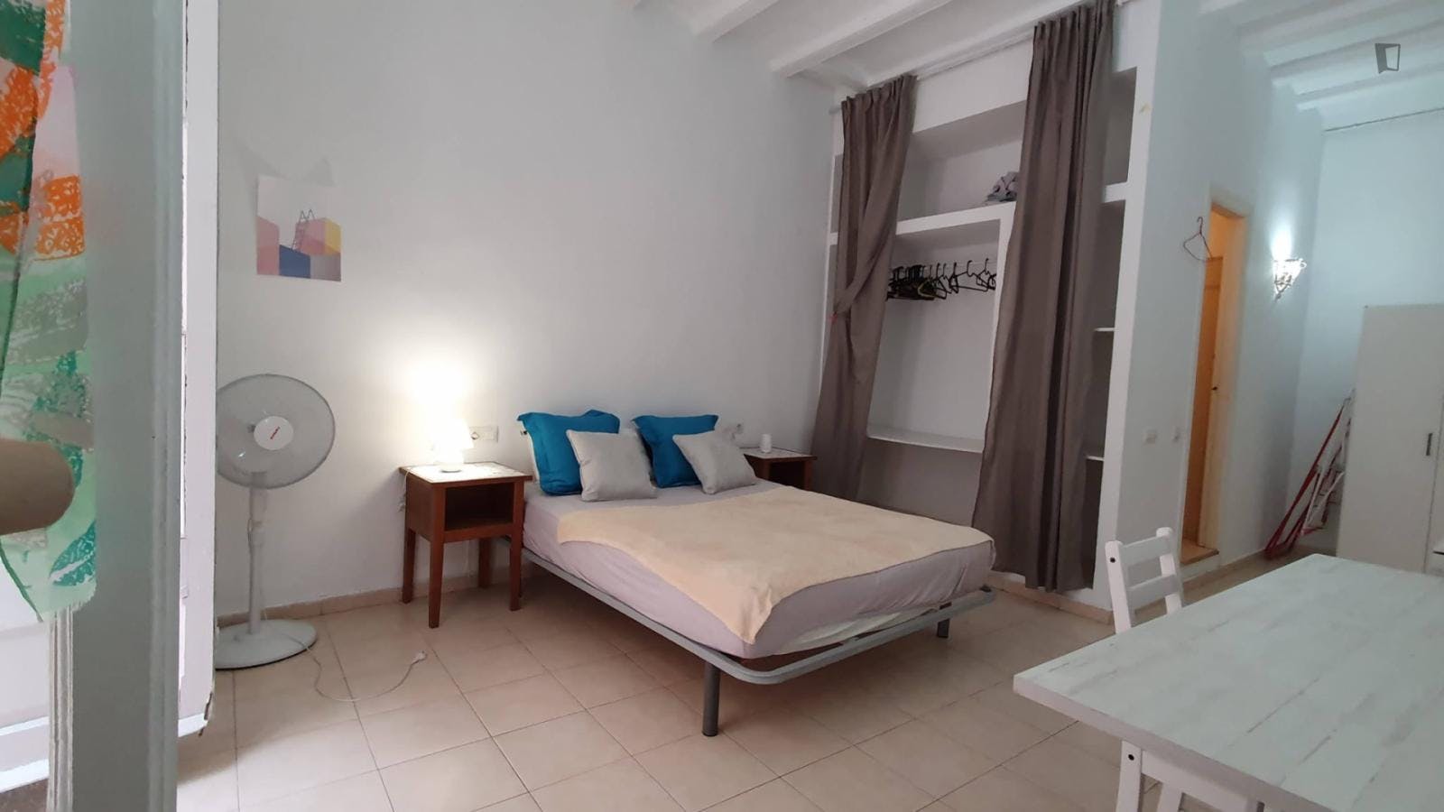 Приватна кімната за оренду для 696 EUR на місяць у El Ballestero, Calle de Talleres