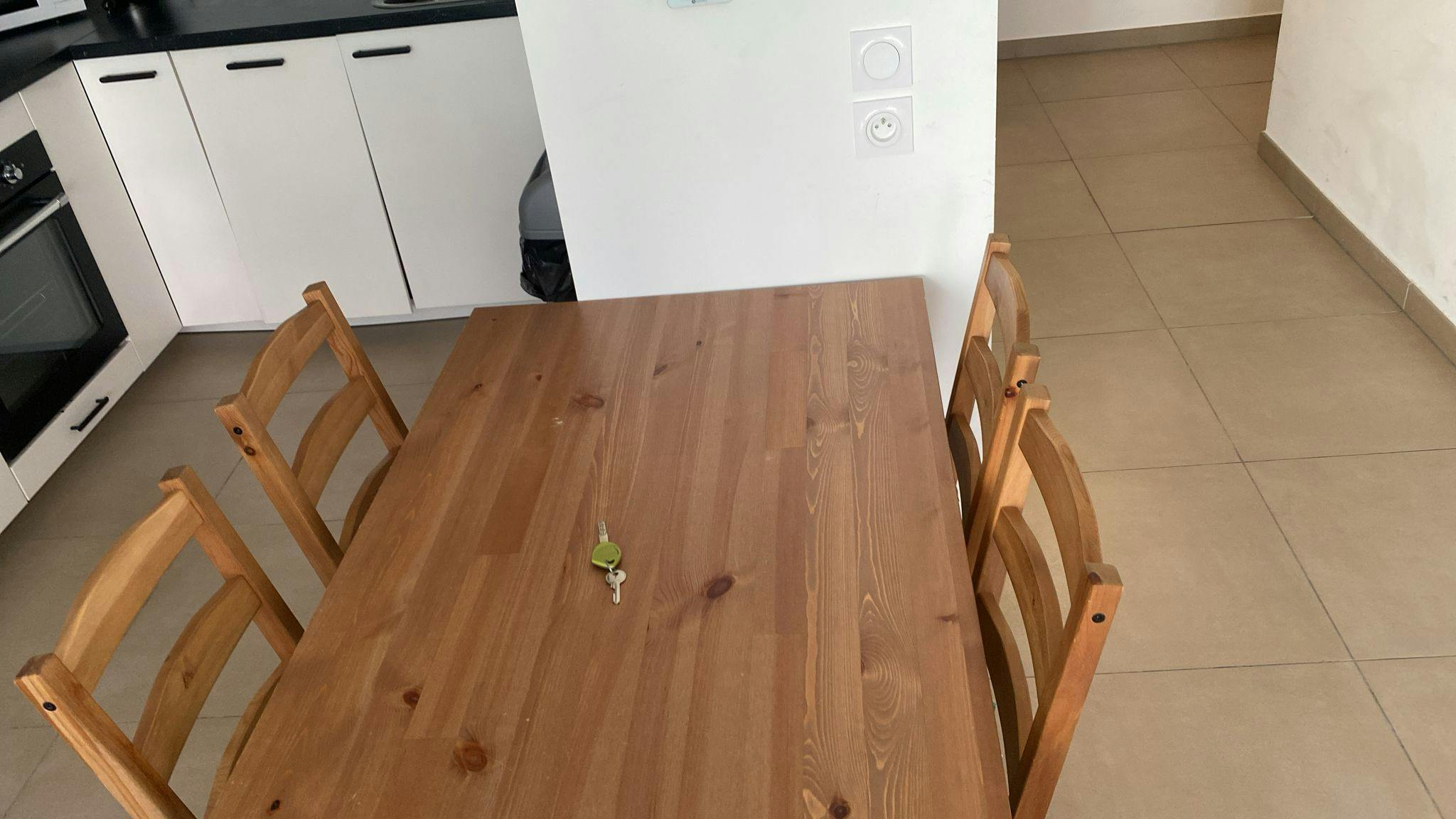 Apartment for rent for €3,000 per month in Beausoleil, Rue Jean Bouin