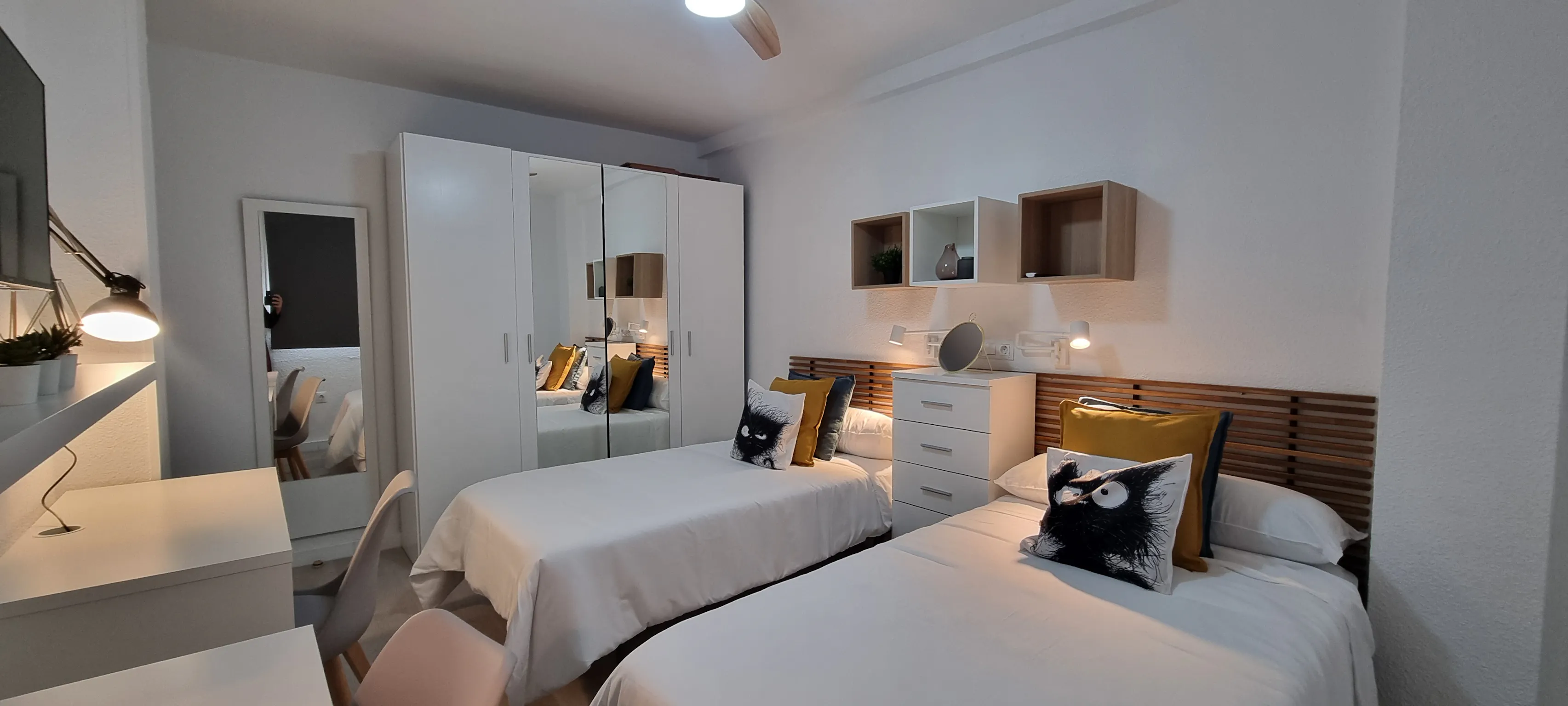 Private room in Calle Corregidor Francisco de Molina, Málaga (1652605) ROOM 2