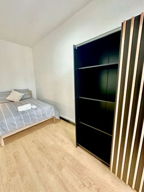 1-Bedroom Building in Rue Maria Malibran, Ixelles (1652606) room image 2