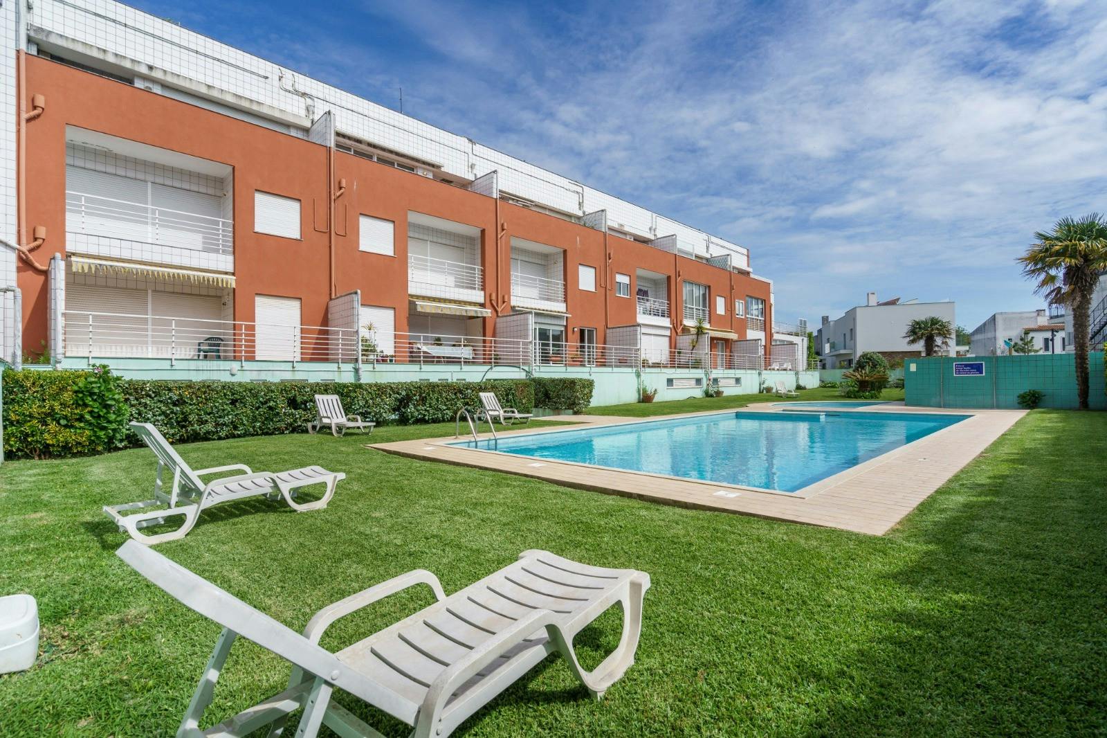 Квартира сдается в аренду за 9 999 € в месяц в Fão, Rua da Tomadia