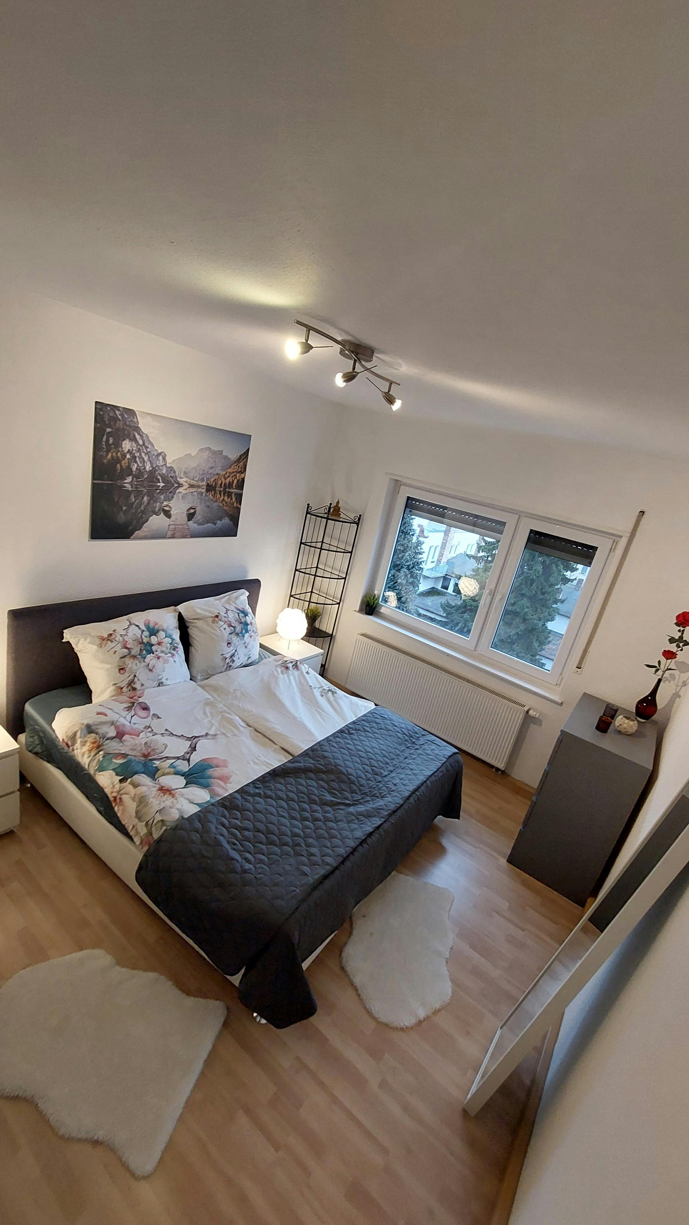 Apartment for rent for €1,490 per month in Mannheim, Traitteurstraße