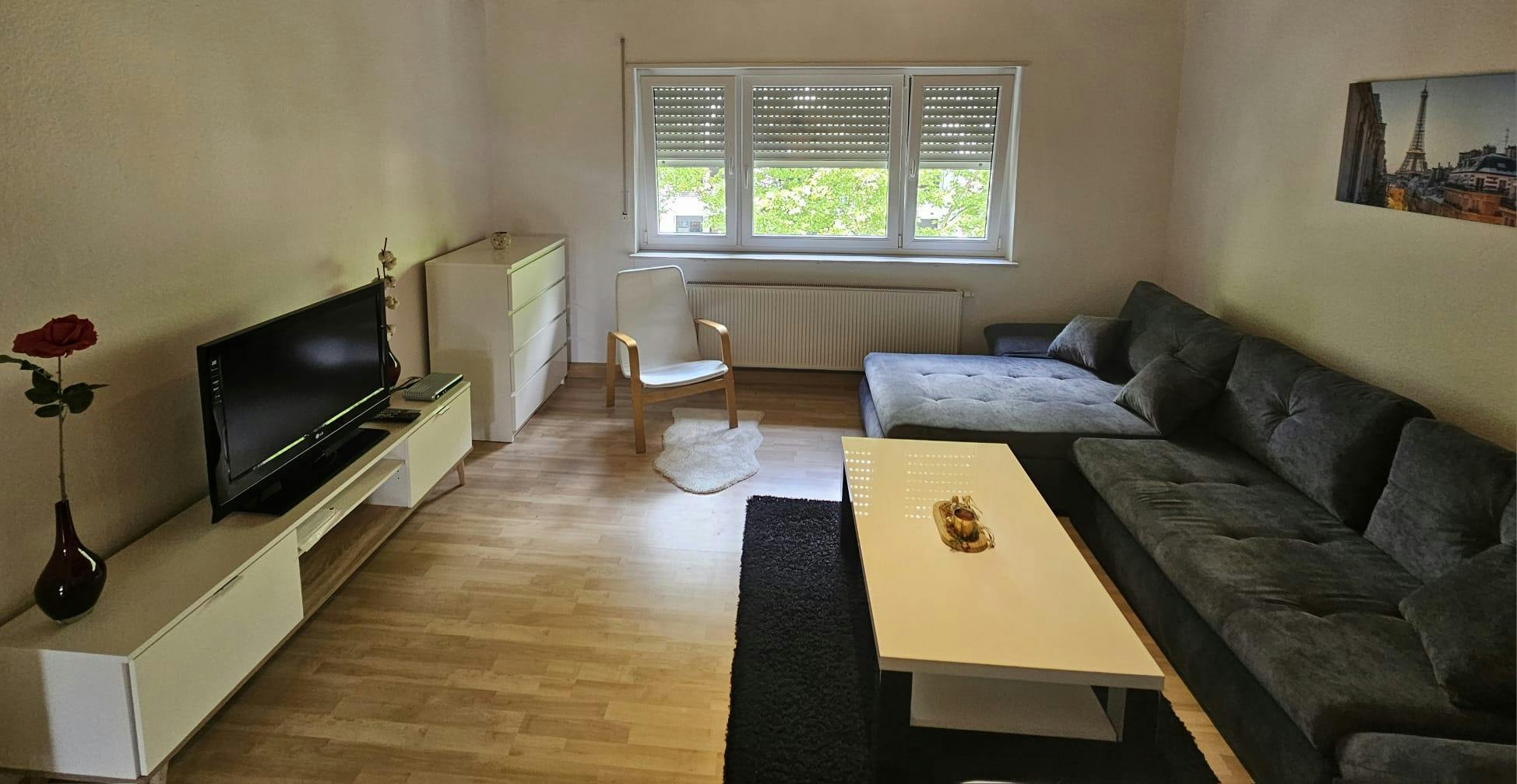 Apartment for rent for €1,490 per month in Mannheim, Traitteurstraße