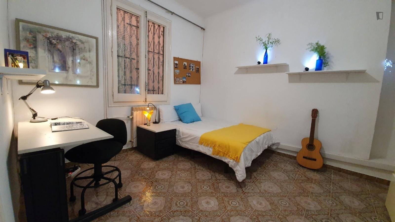 Private room for rent for €525 per month in Barcelona, La Rambla