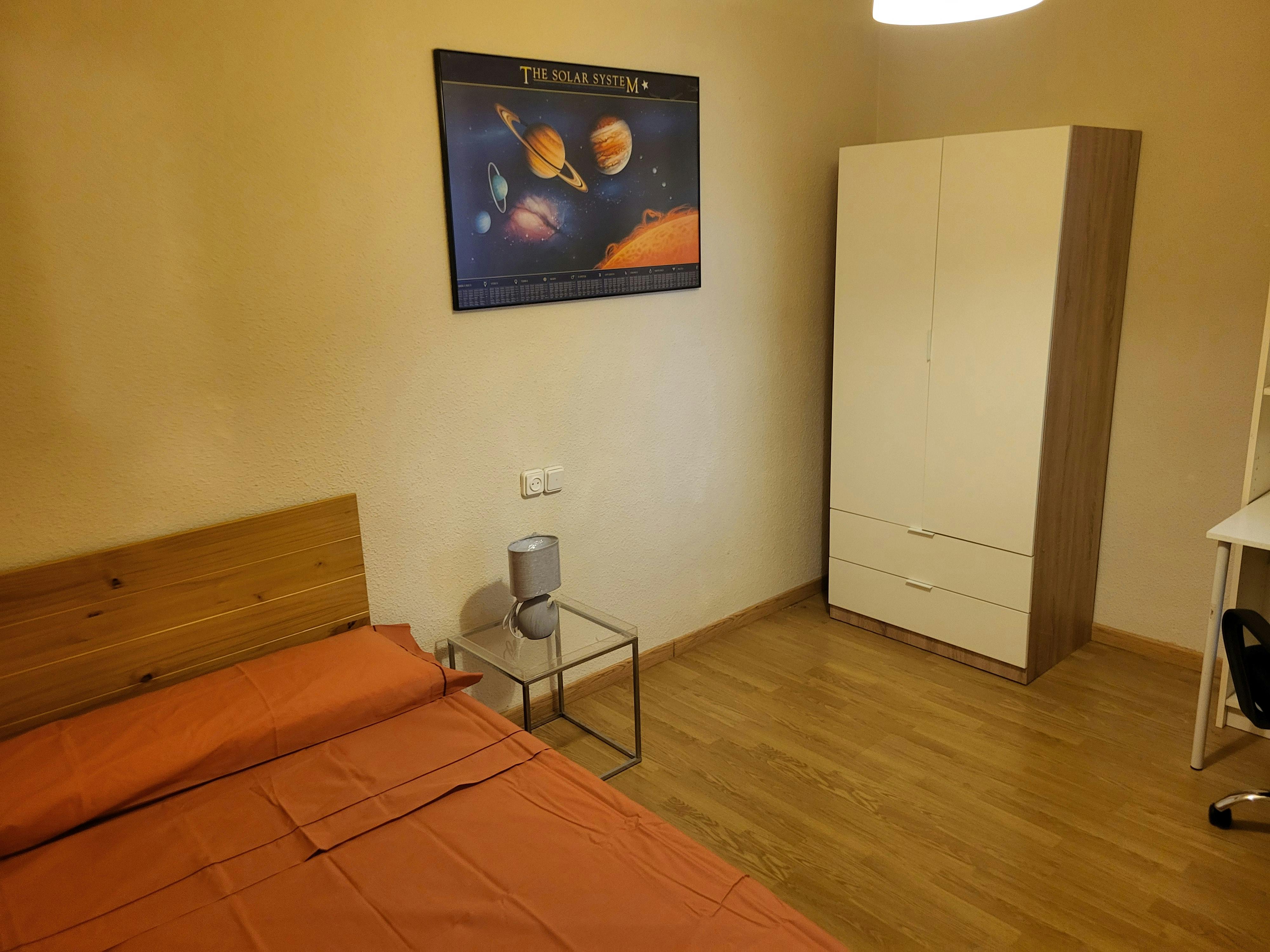 Privat rum att hyra för 250 € i månaden i Elche, Carrer Gabriel y Galán