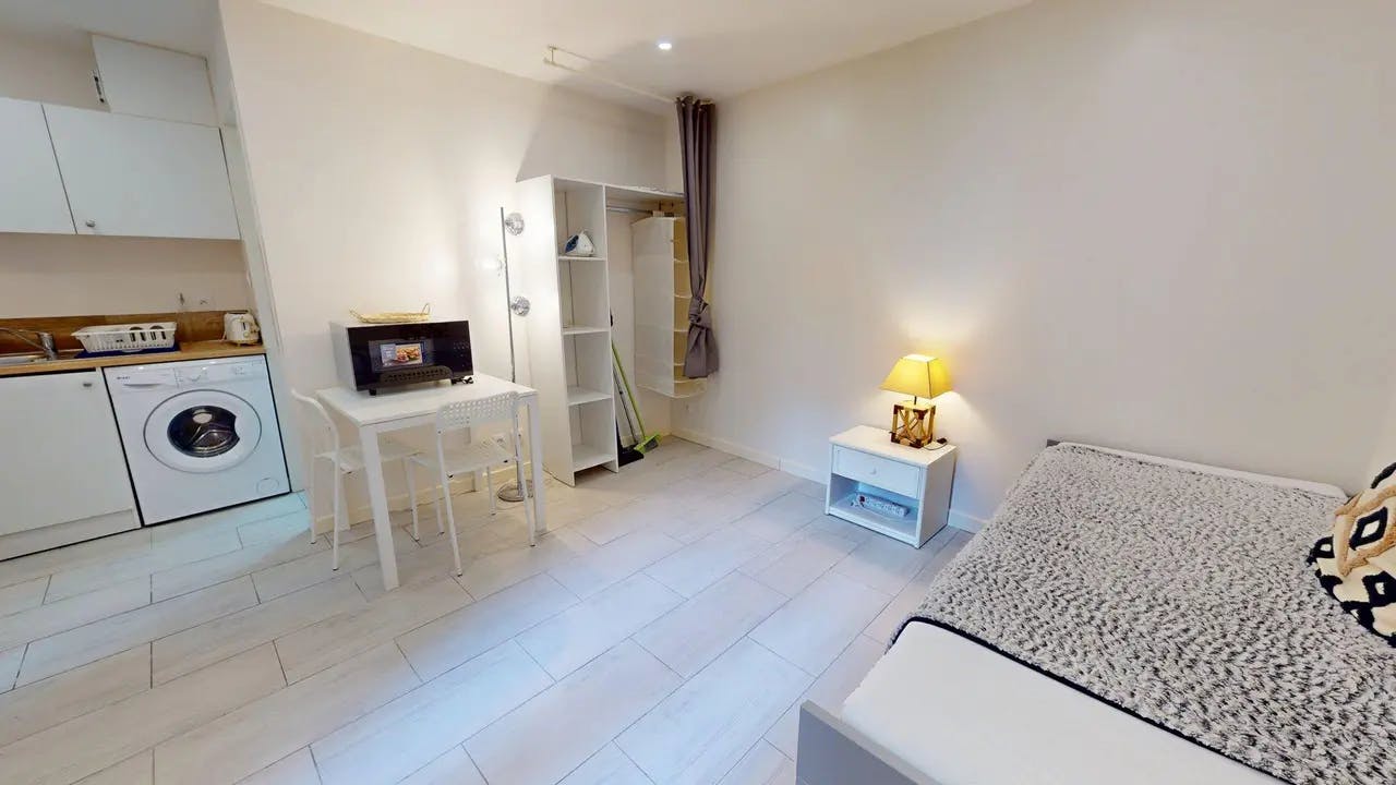 Monolocale in affitto a 590 € al mese a Bordeaux, Rue Lafontaine