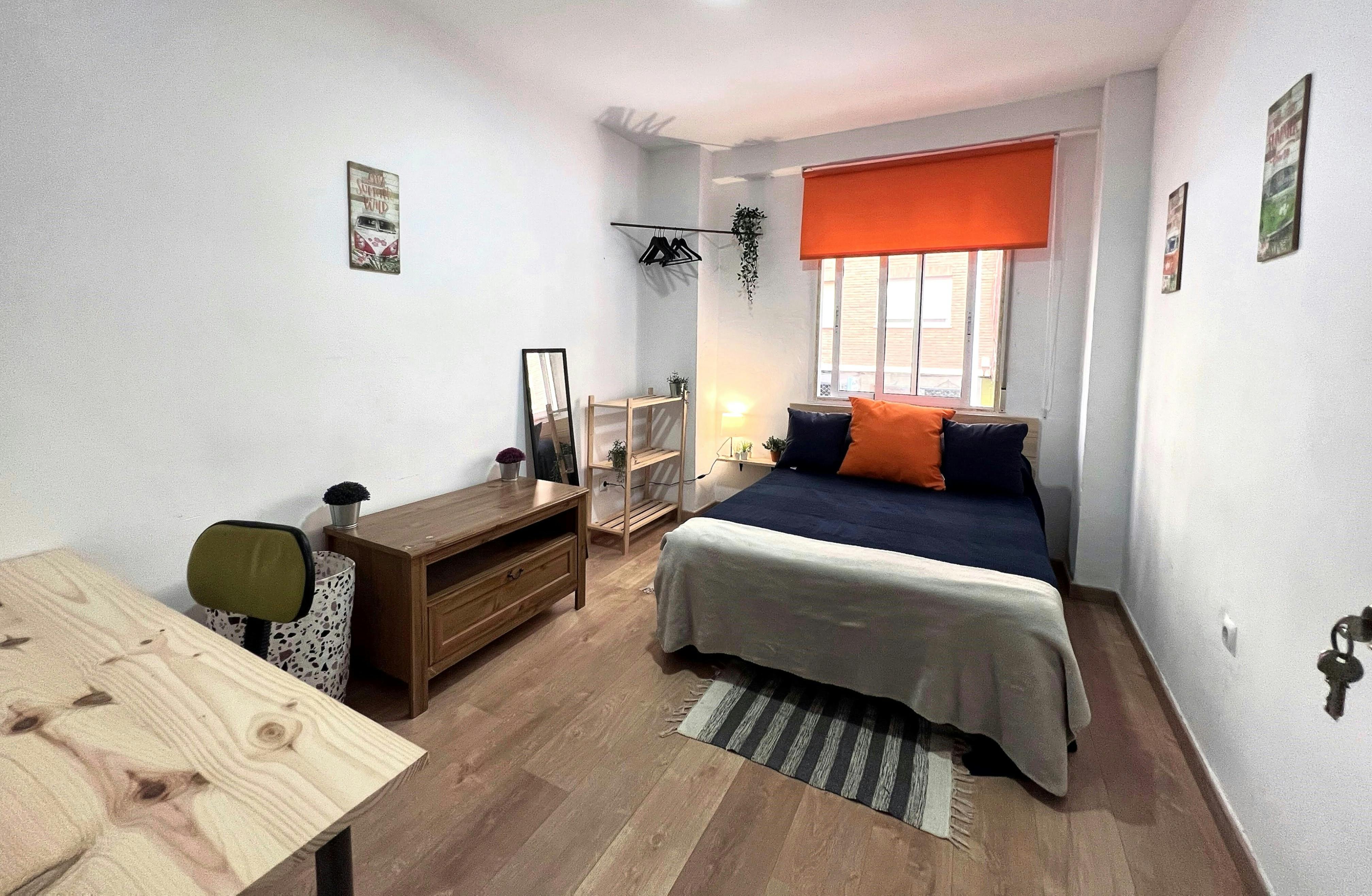 Private room for rent for €350 per month in Cartagena, Calle Capitanes de Ripoll