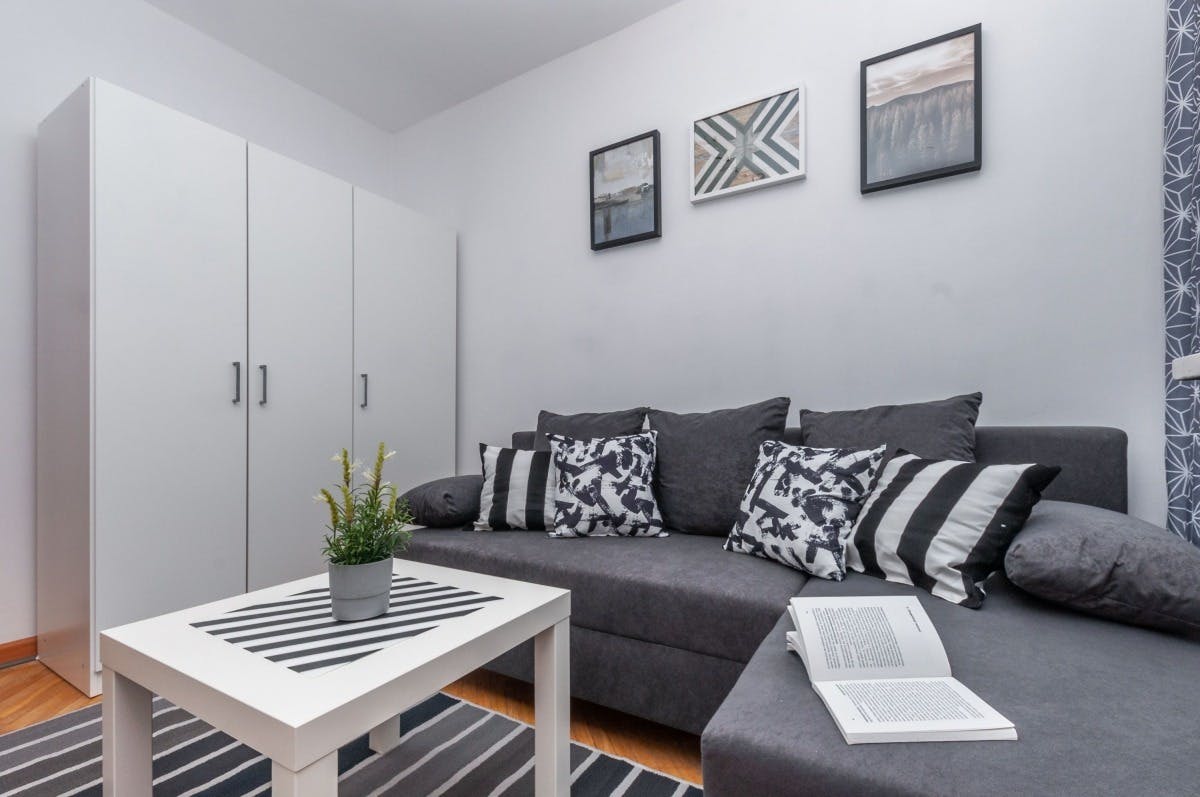 ulica Chmielna, Warsaw preview