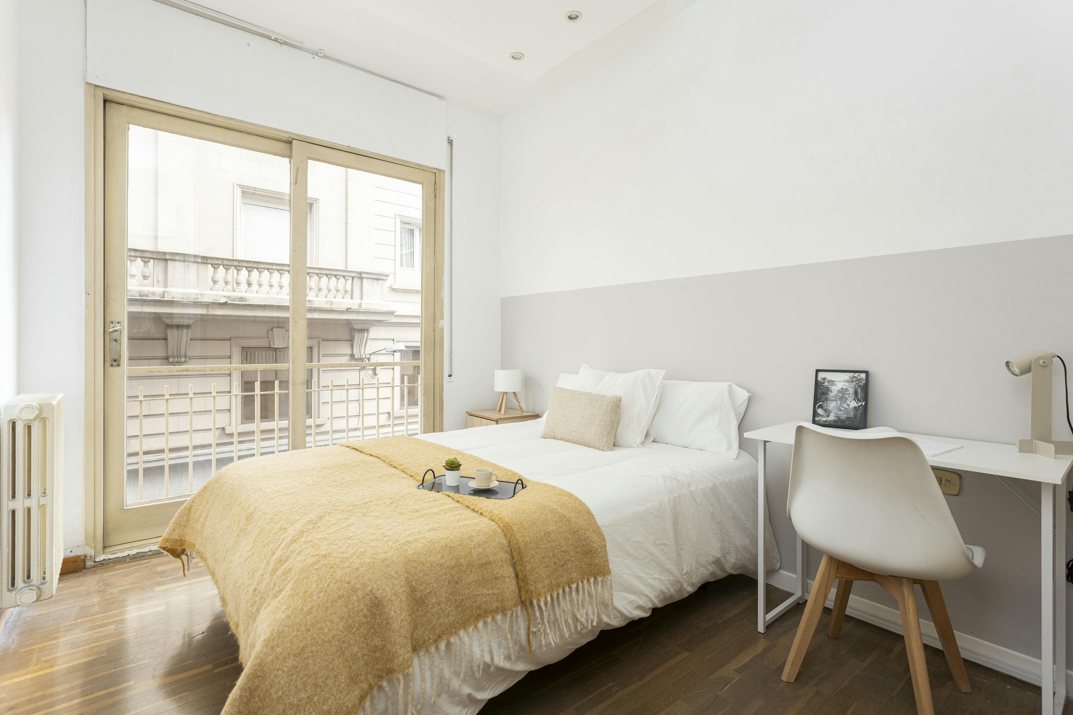 Apartamento en alquiler por 725 € al mes en Barcelona, Via Augusta