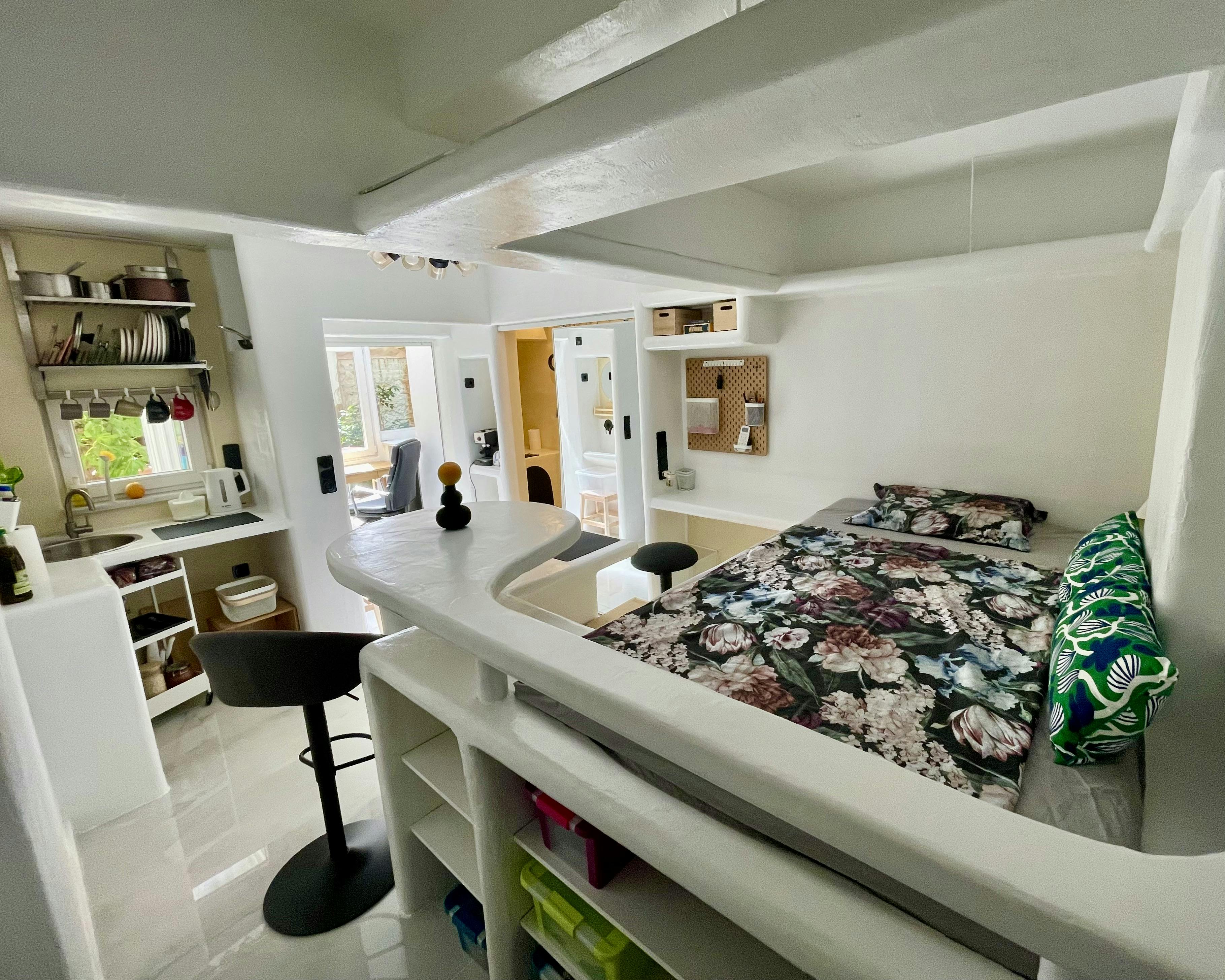 Studio for rent for €500 per month in Athina, Mpotasi