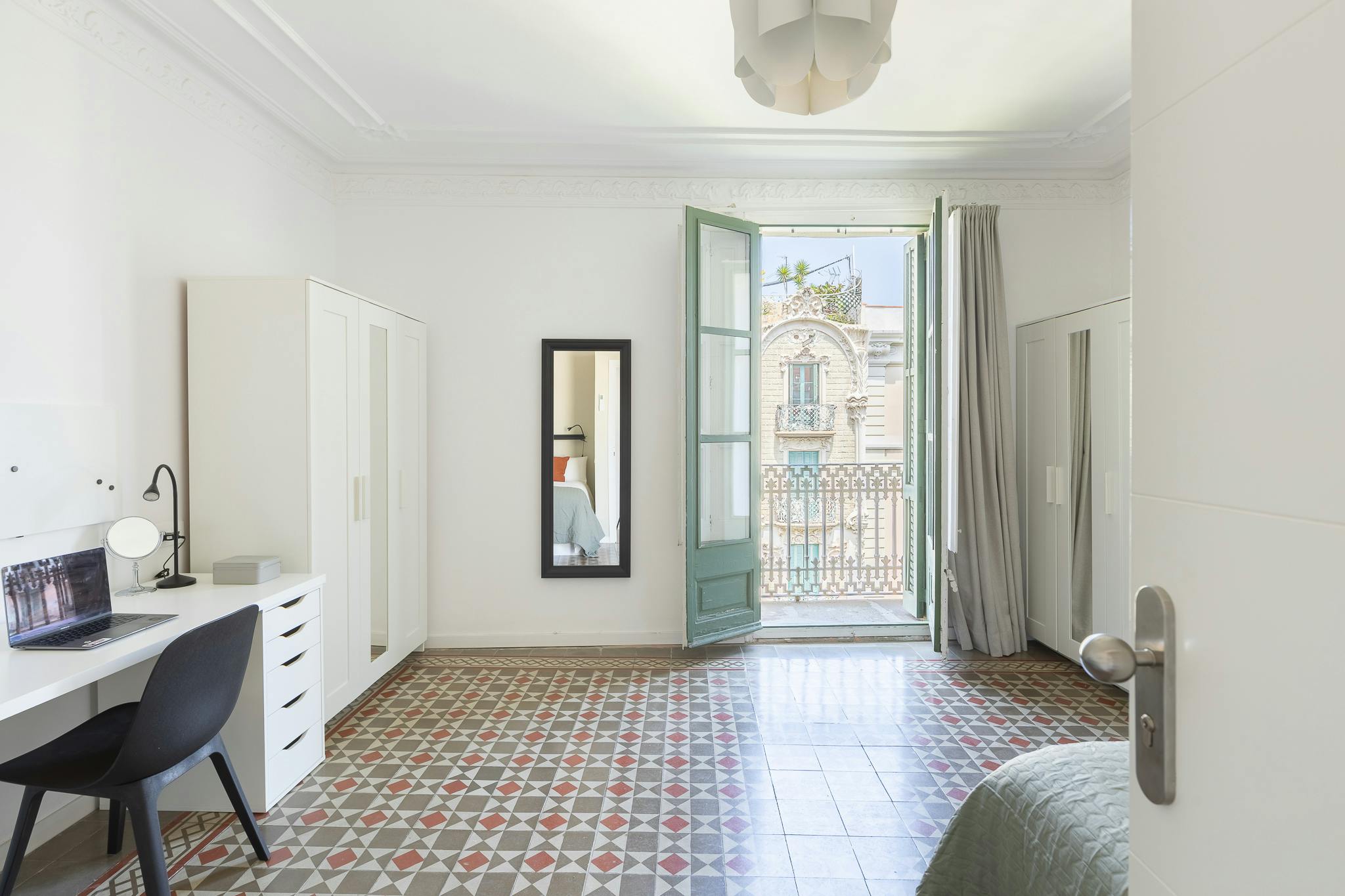 preview gallery tile