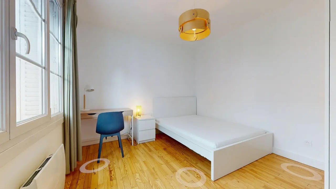 Private room in Rue Charles Lory, Grenoble (1652981) room image 2