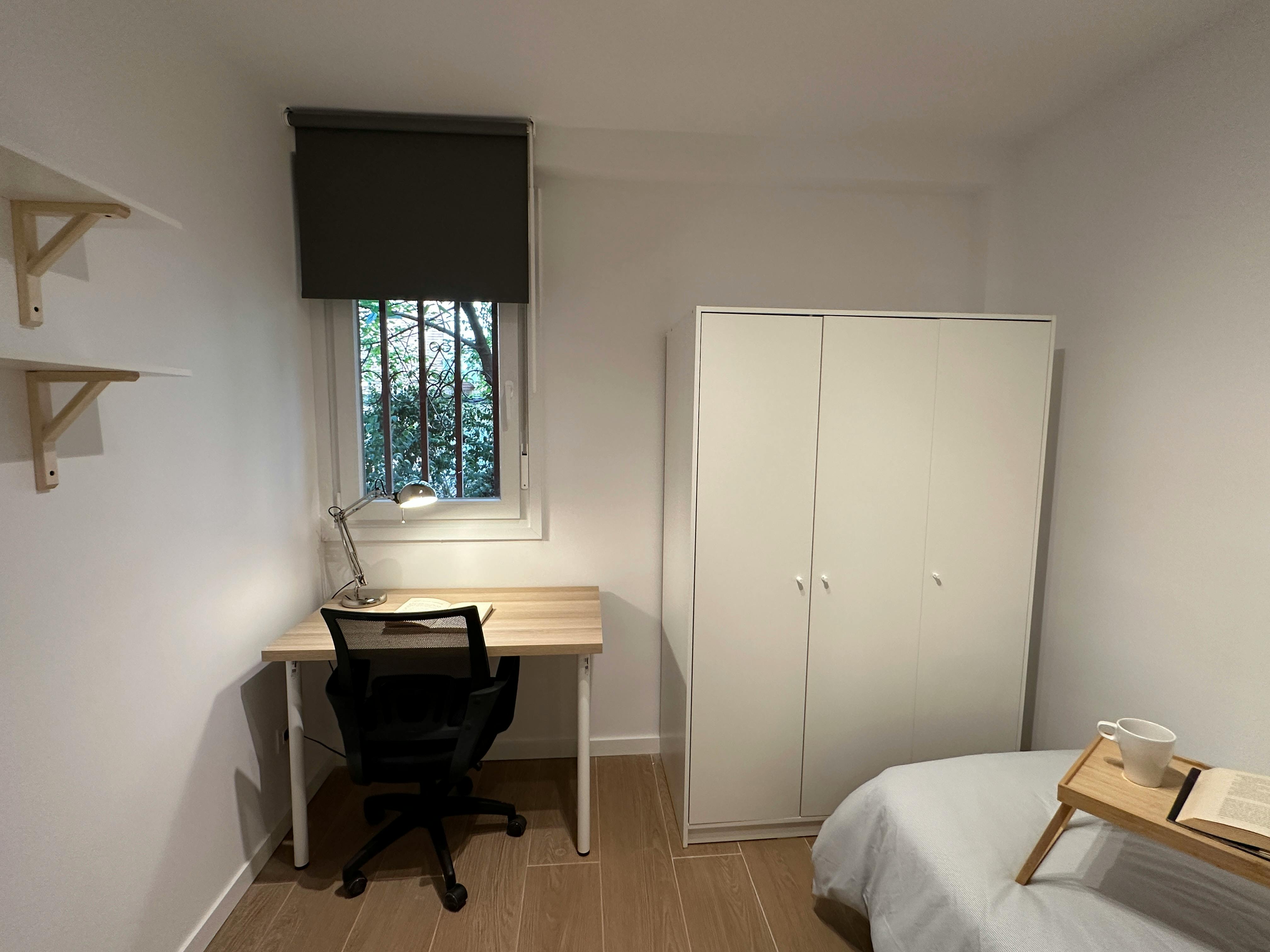 Single room Madrid, 1 bed — photo 8