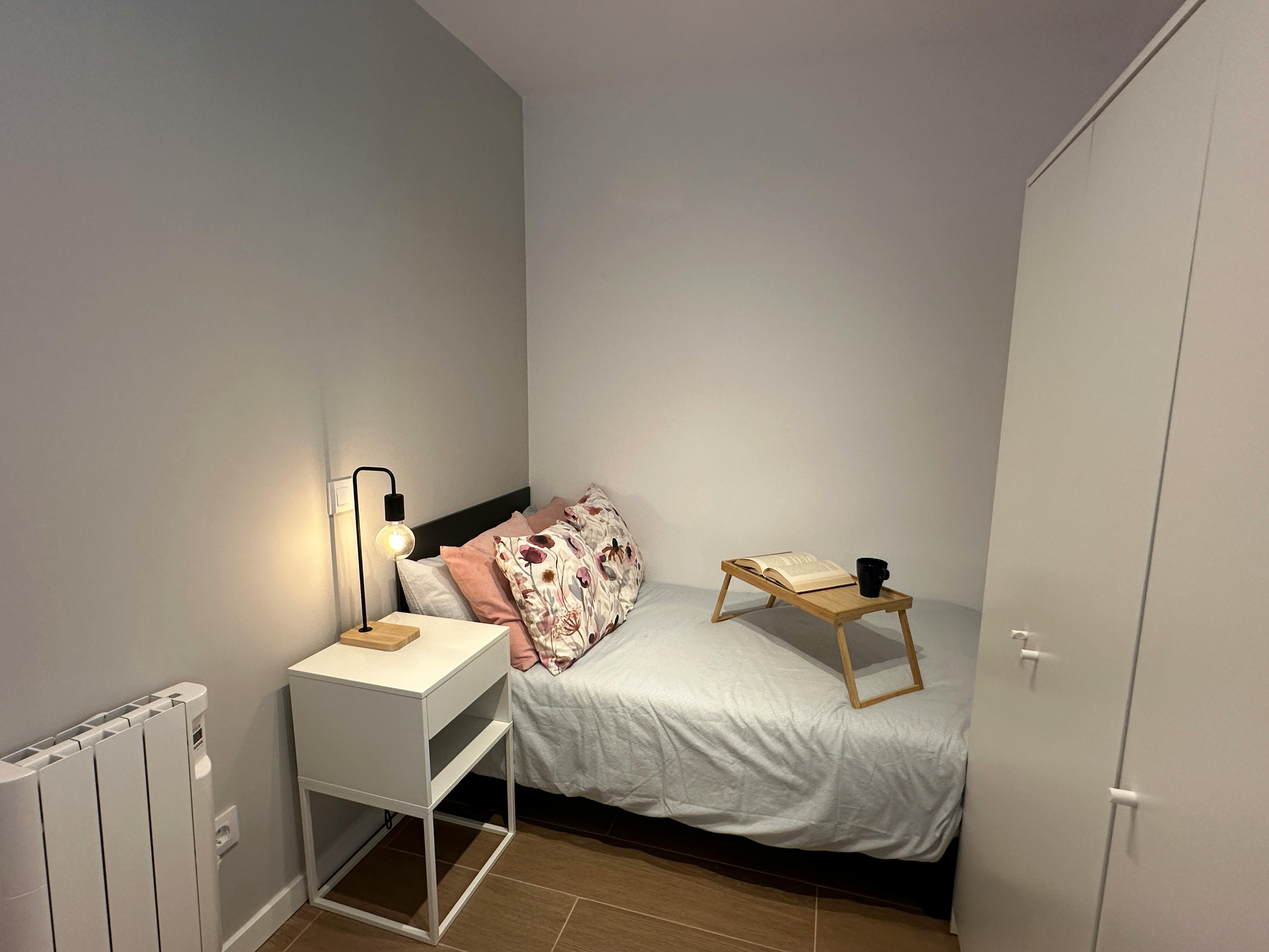 Single room Madrid, 1 bed — photo 5