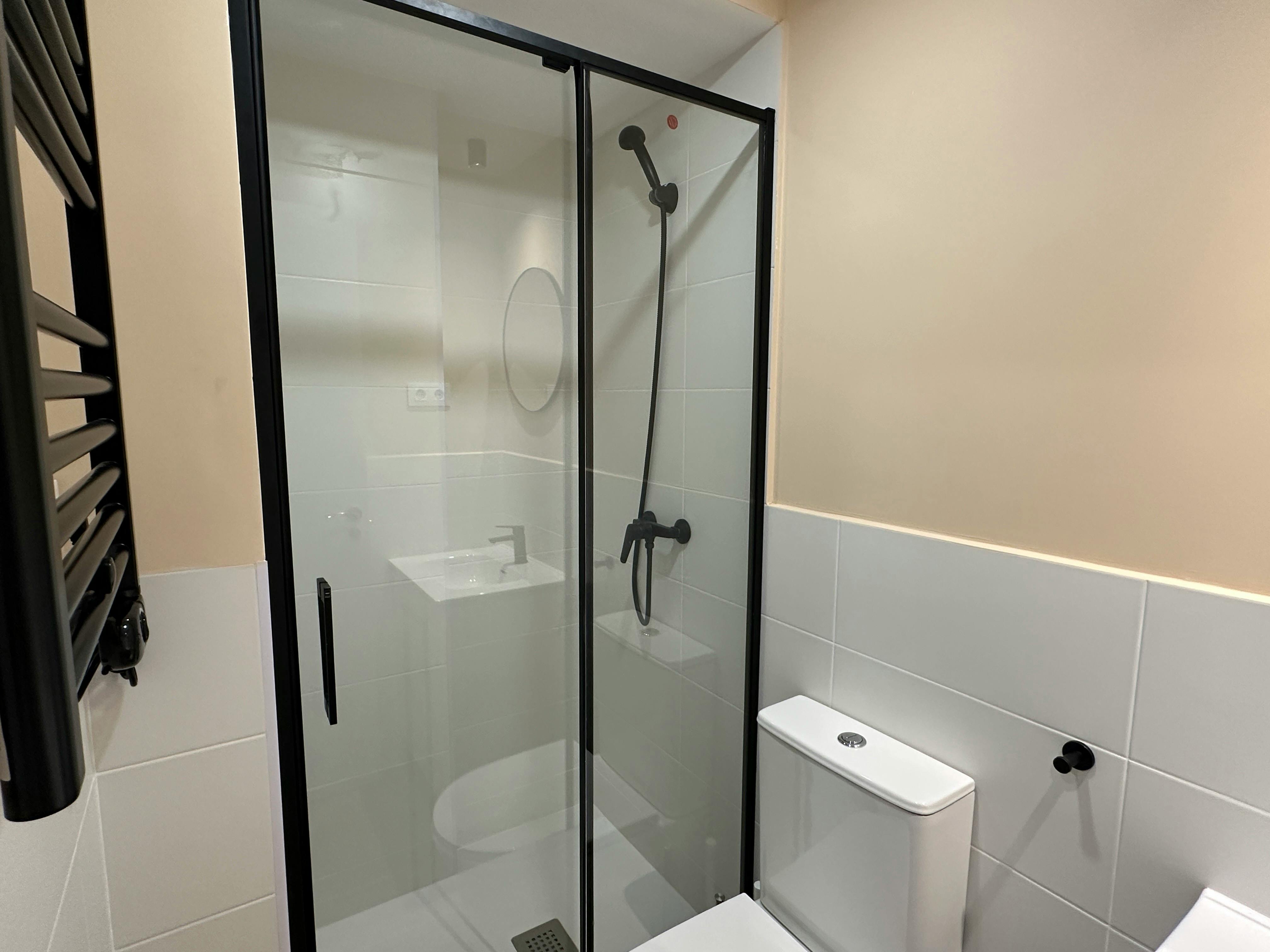 Single room Madrid, 1 bed — photo 4