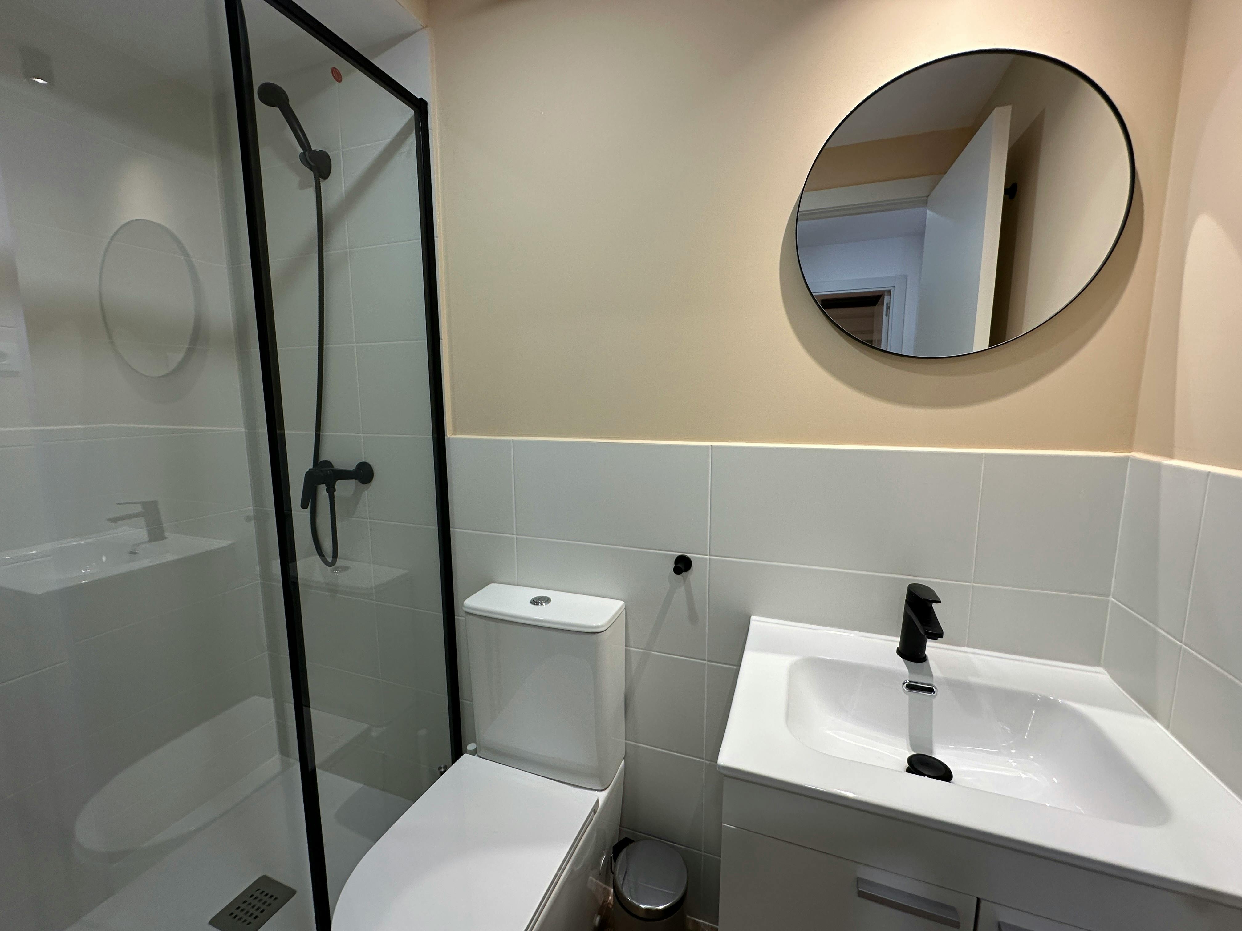 Single room Madrid, 1 bed — photo 7