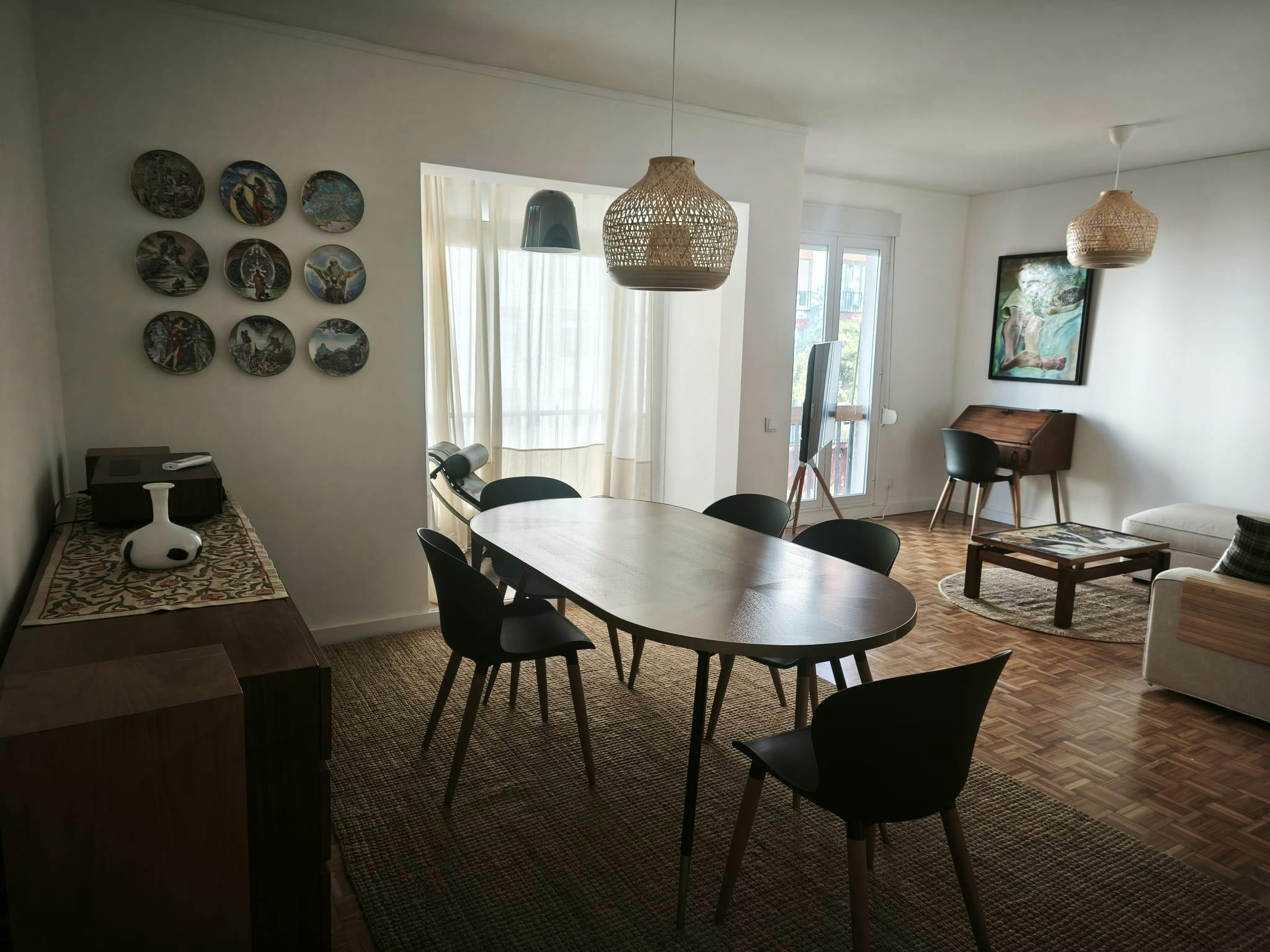 Appartement te huur voor € 1.800 per maand in Santo António dos Cavaleiros, Avenida Conde de Avranches