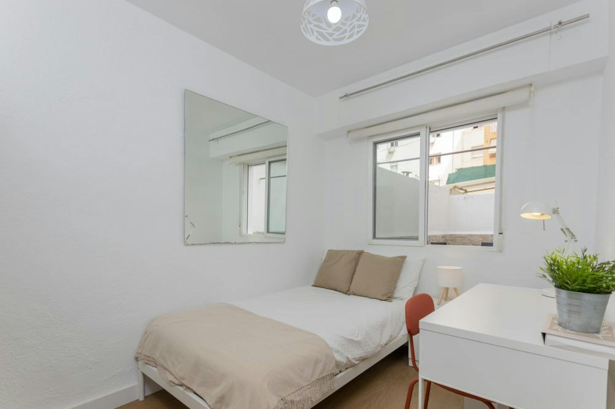 Carrer de la Pobla Llarga, Valencia preview