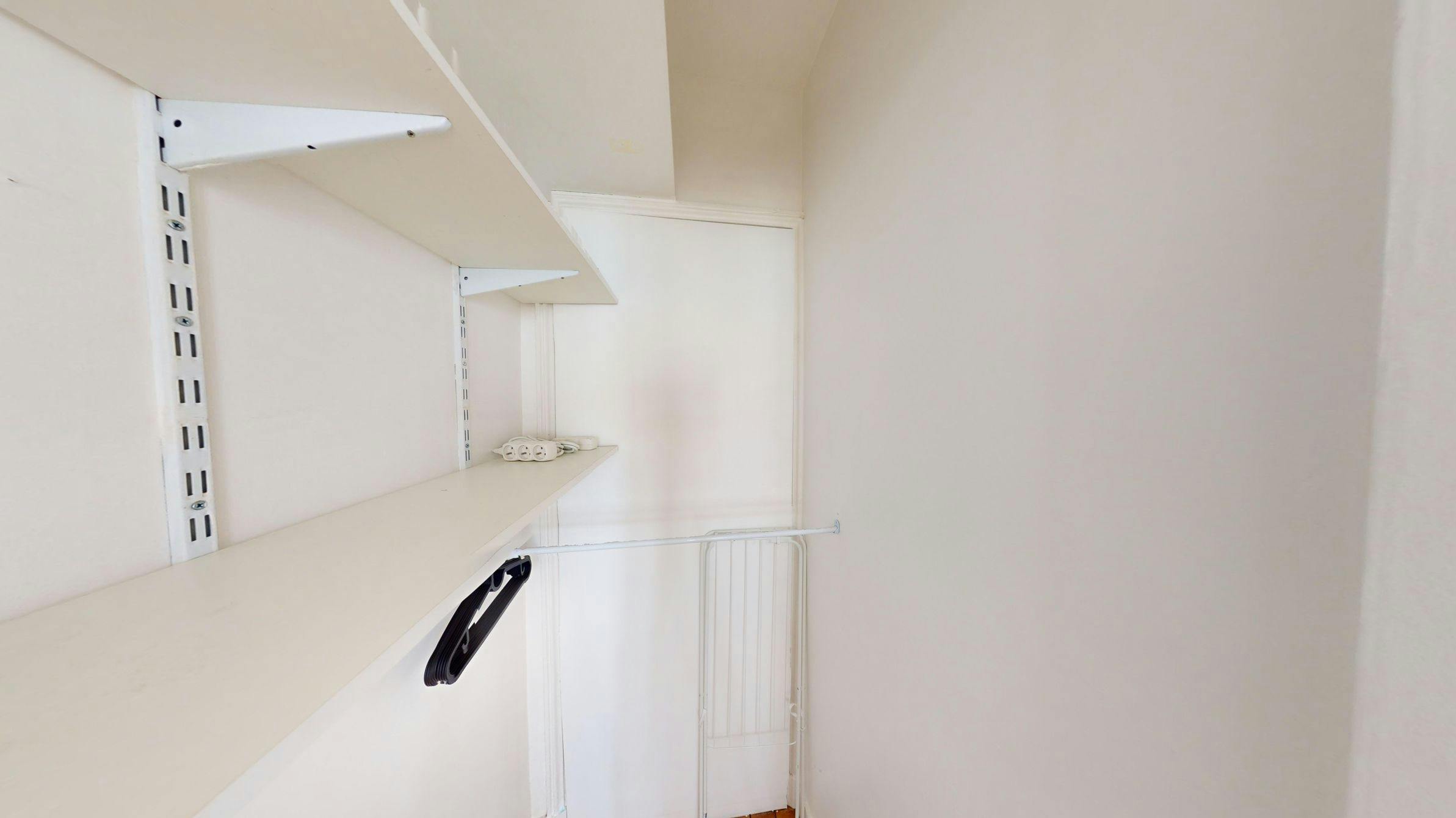 Single room Paris, 1 bed, 19m² — photo 8