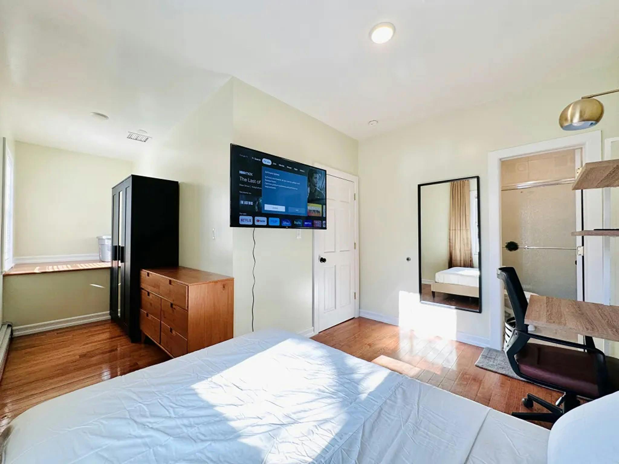 Chambre privée à louer pour $1,429/mois à Queens County, 39th Avenue