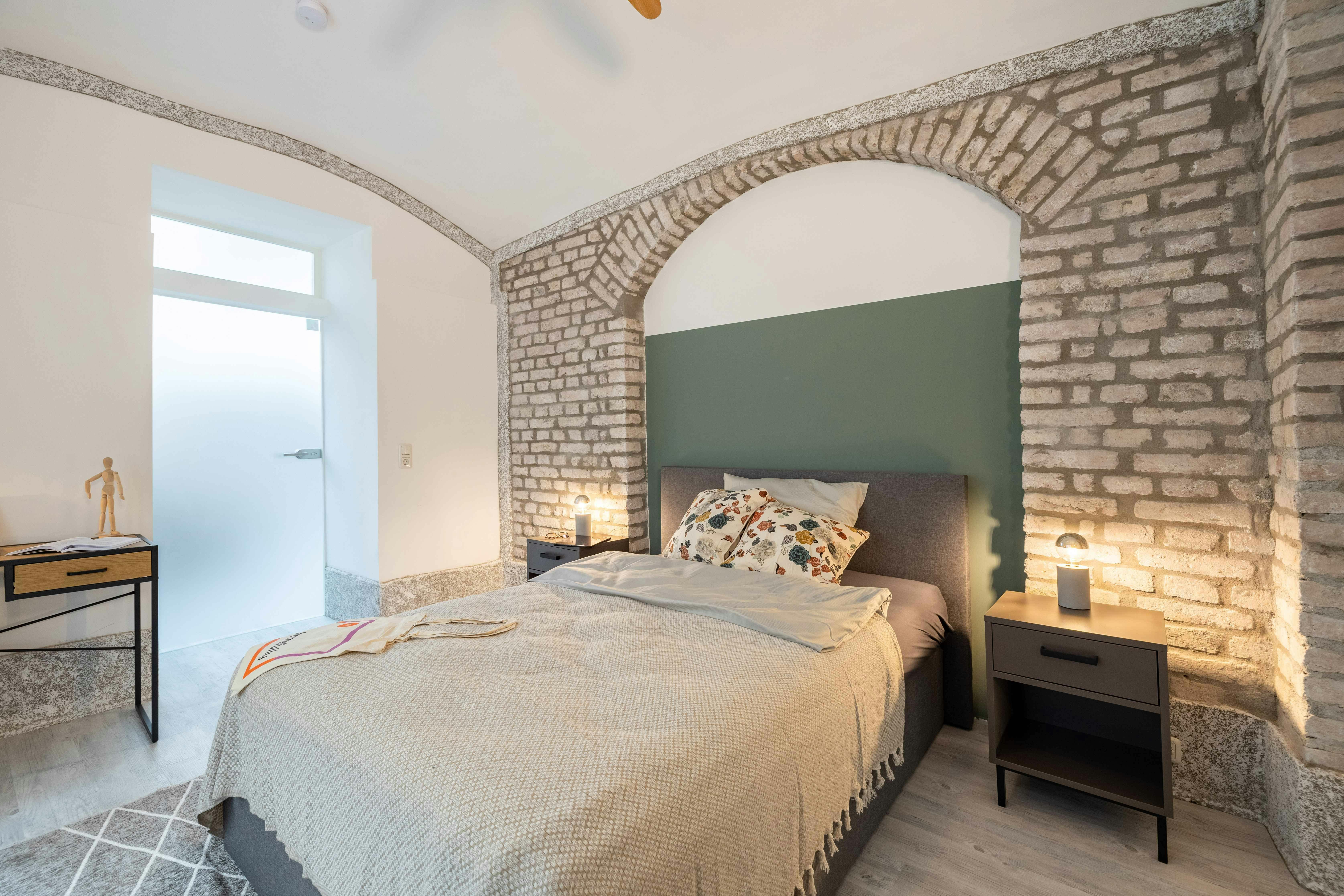 Edelweißstraße, Munich preview