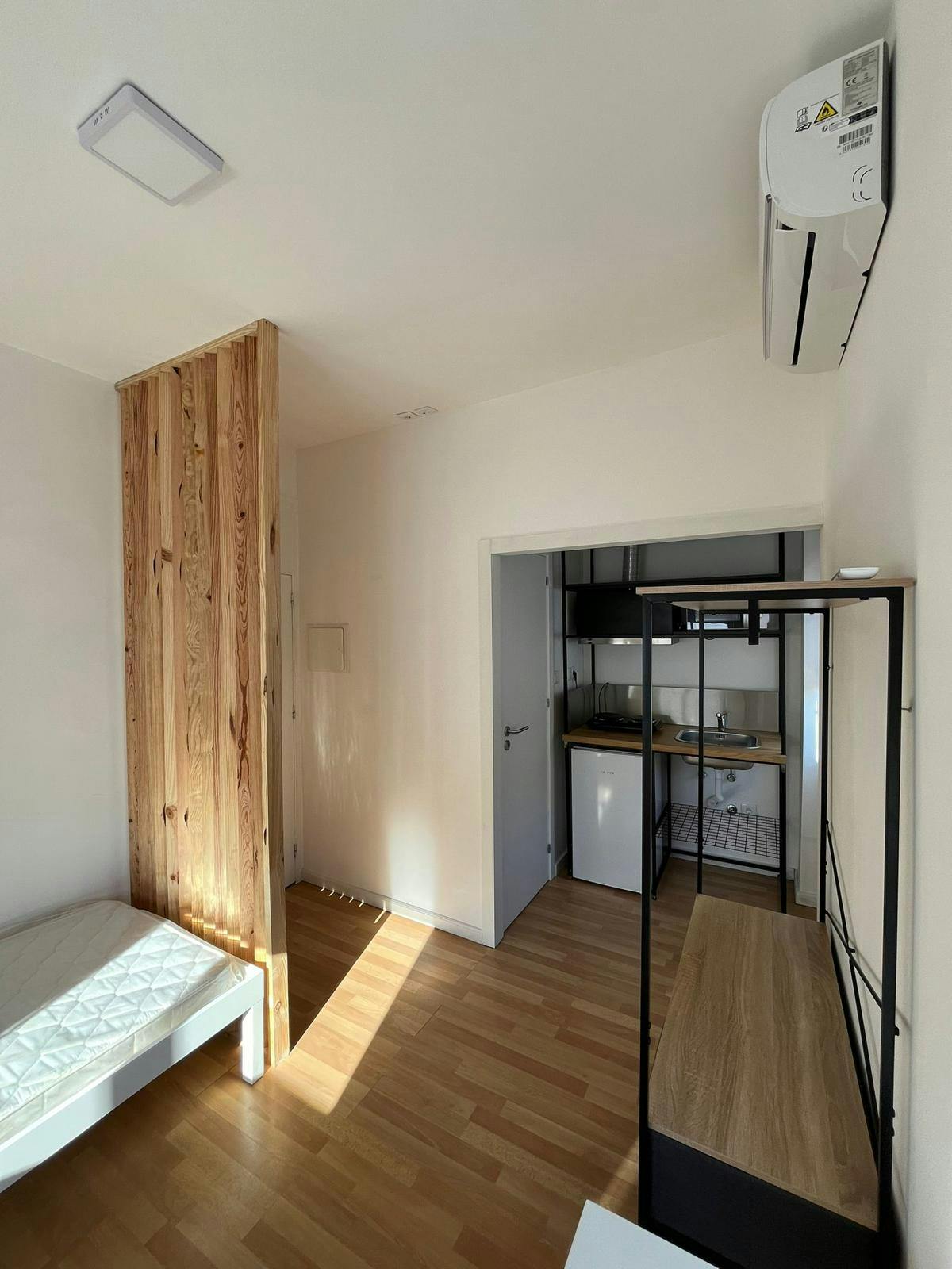 Single room Leça Do Balio, 1 bed, 10m² — photo 1