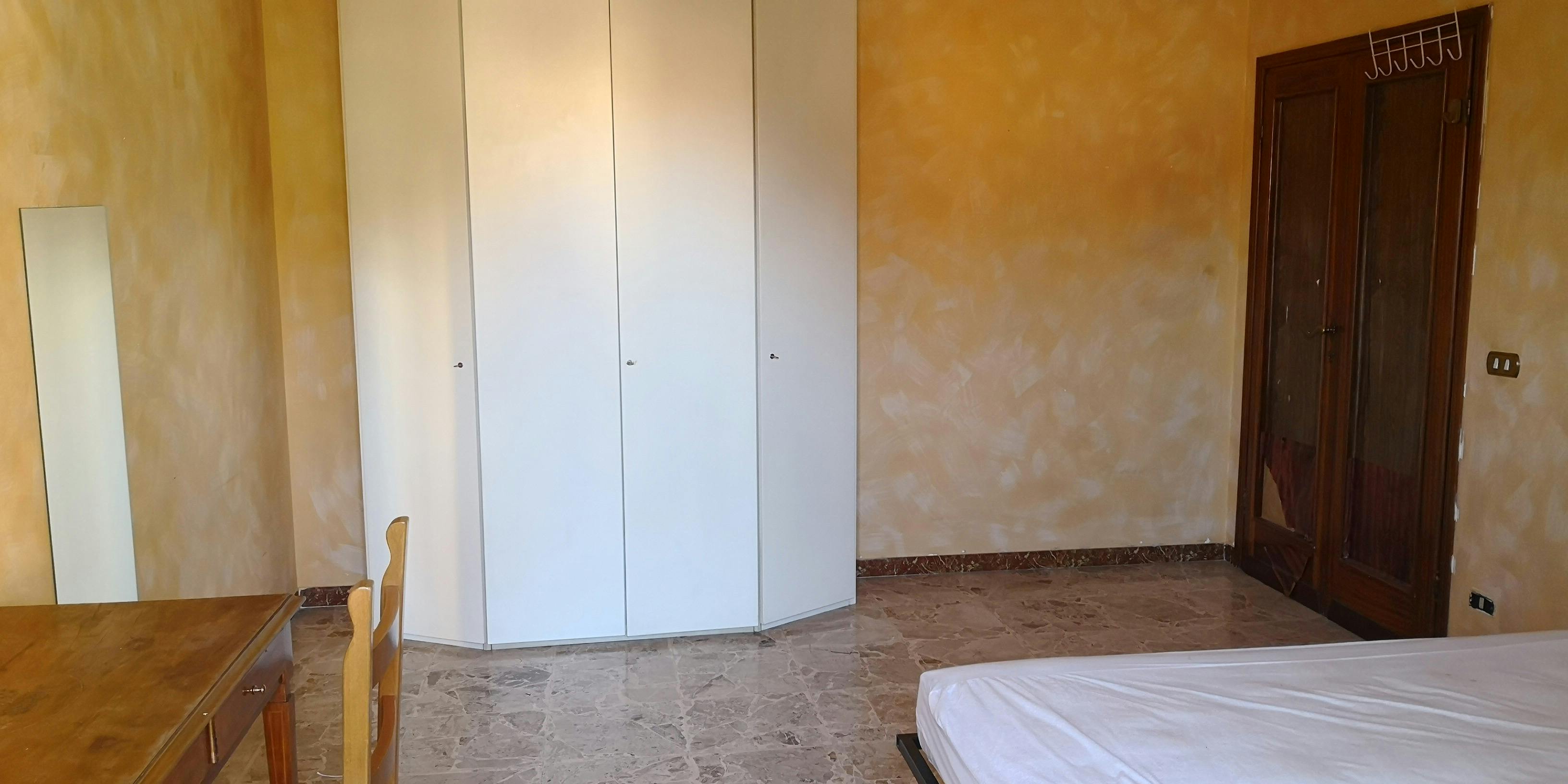 Single room Scandicci, 1 bed, 30m² — photo 1