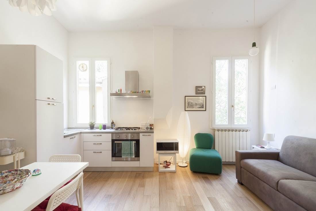 Via Mirasole, Bologna preview