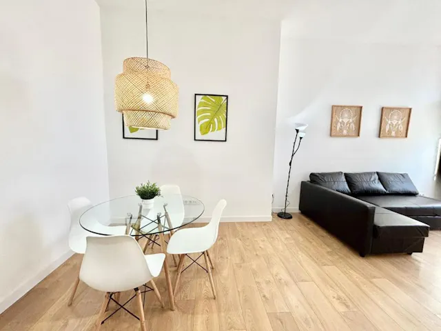 1-Bedroom Apartment in Calle del Sanguiño, Madrid (1653293) room image 2