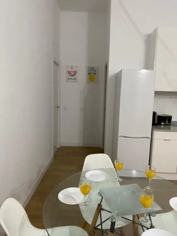 1-Bedroom Apartment in Calle del Sanguiño, Madrid (1653296) ROOM 3