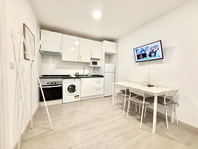 1-Bedroom Apartment in Pasaje de Pradillo, Madrid (1653330) room image 2