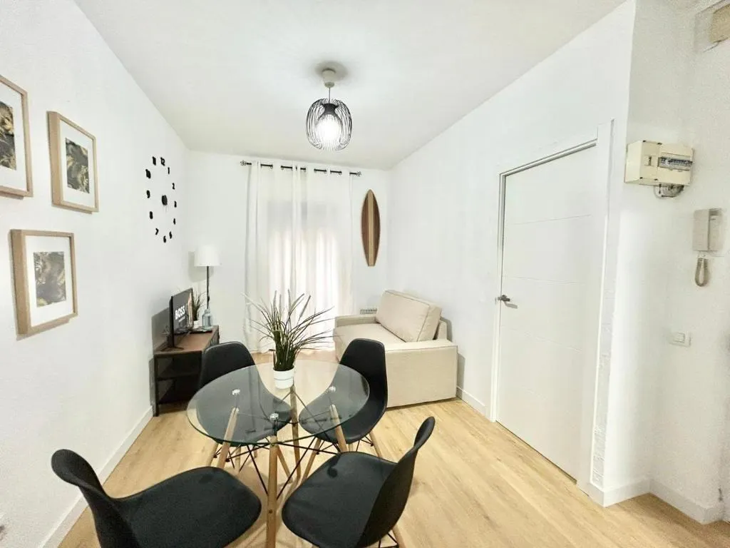 1-Bedroom Apartment in Calle de los Monederos, Madrid (1653365) ROOM