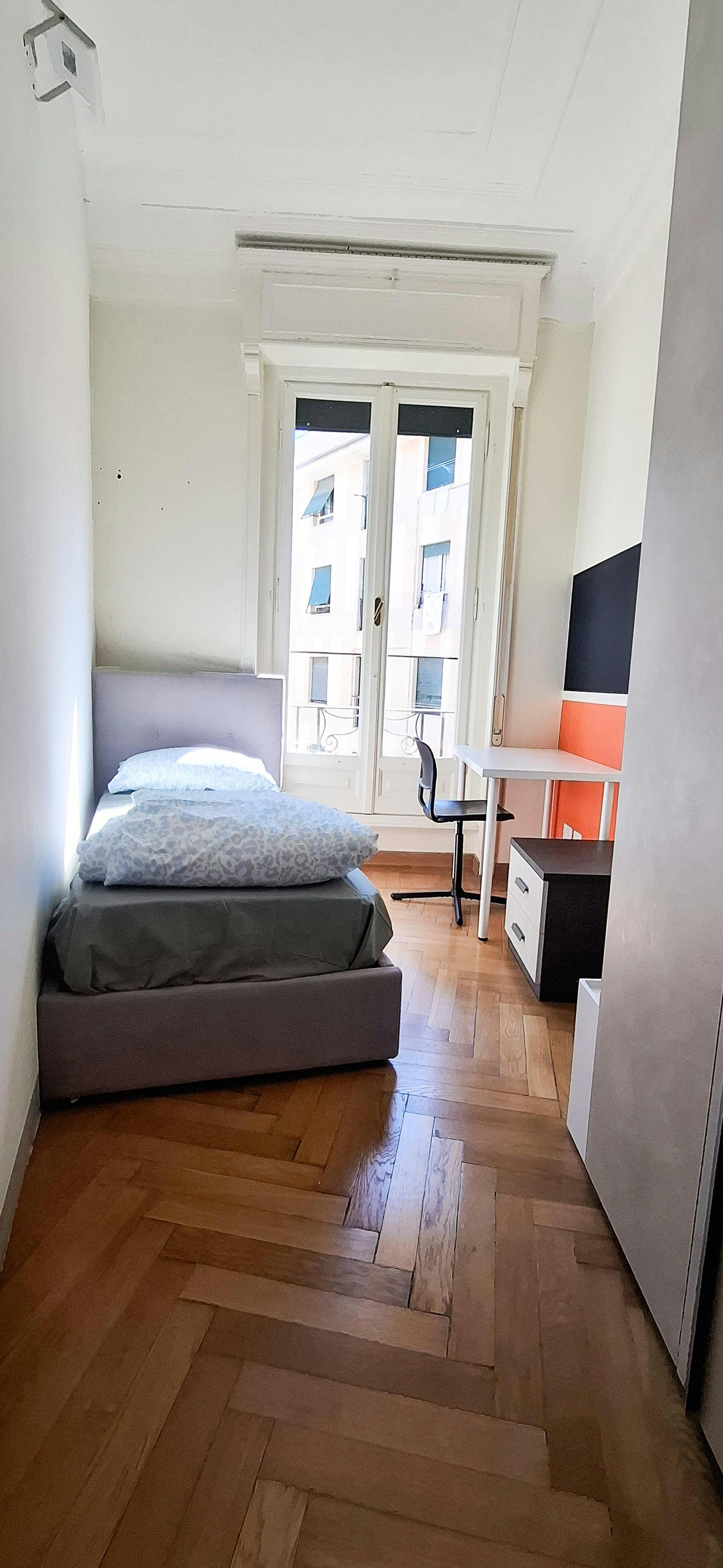 Stanza privata in affitto a 390 € al mese a Genoa, Via Antonio Crocco