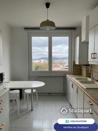 Pièce à Saint-Étienne