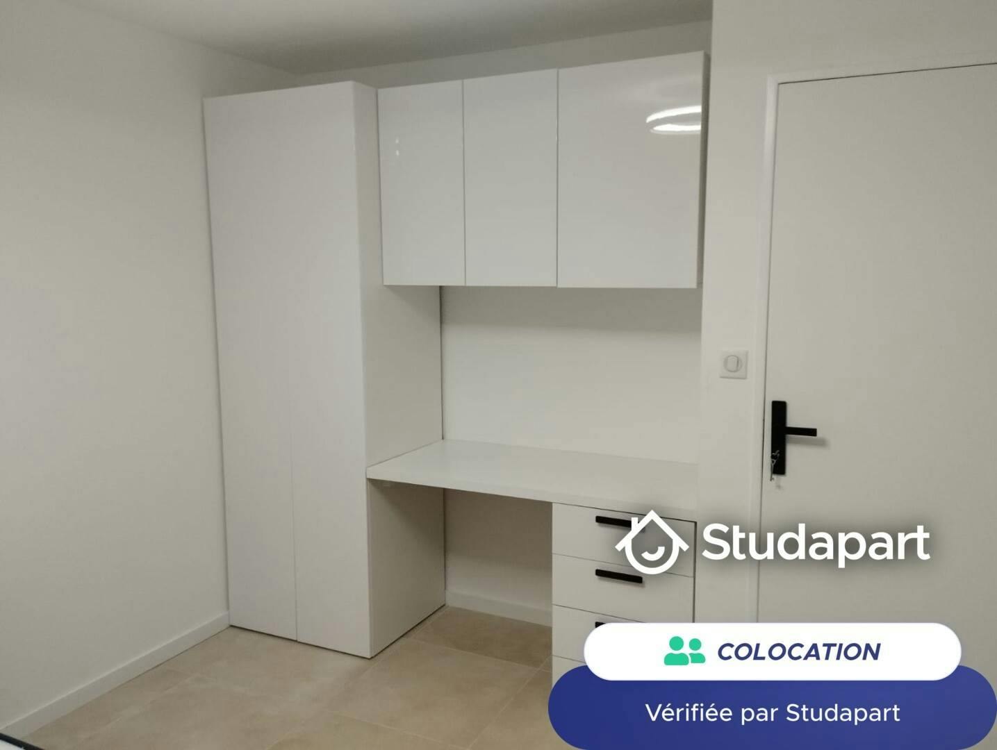 Private room for rent for €600 per month in Antibes, Chemin des Autrichiens