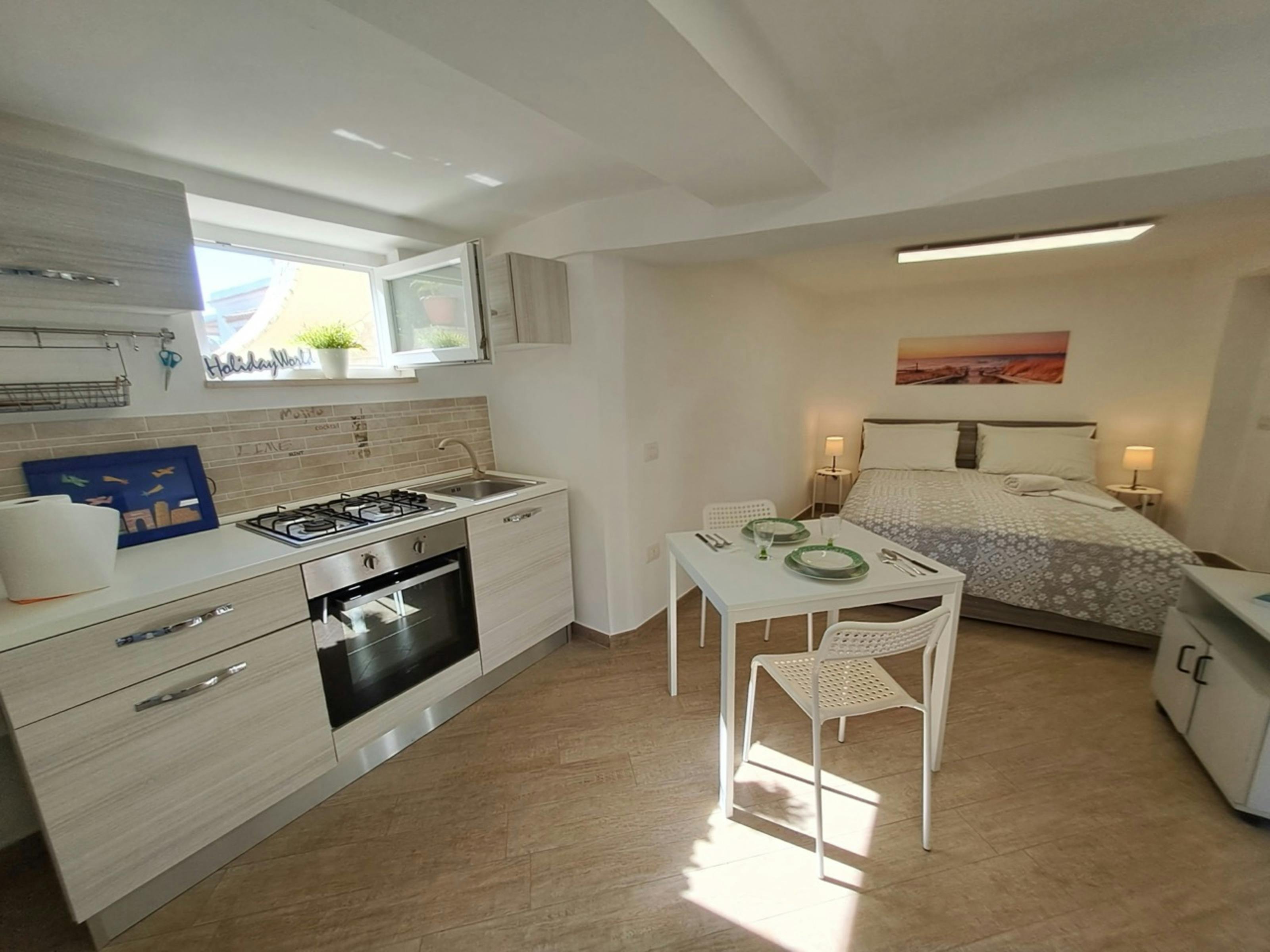 Studio for rent for €3,231 per month in Procida, Via Flavio Gioia