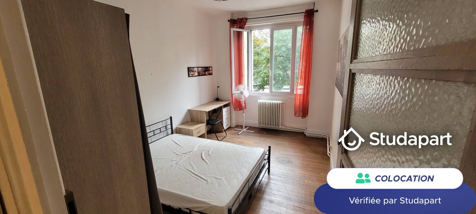 Private room for rent on Rue du Onze Novembre, Saint-Étienne – pohled 4