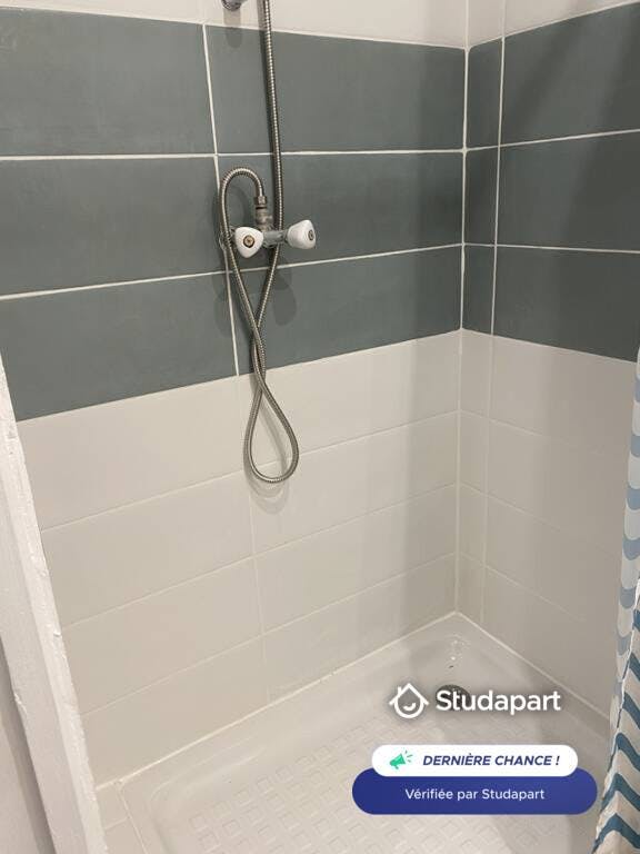 Wohnung zu mieten für 880 € pro Monat in Marseille, Rue Louis Biroard